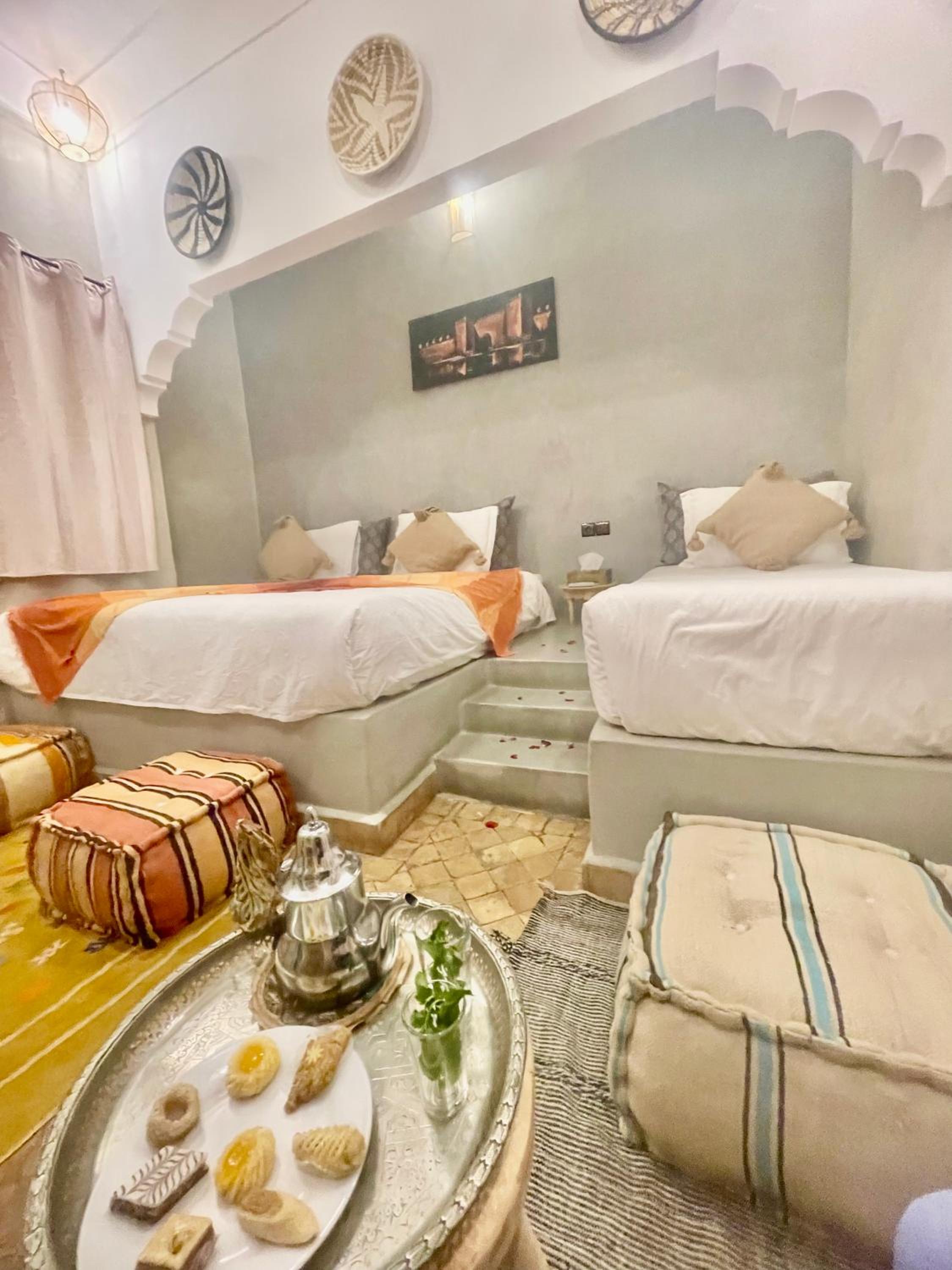 Deluxe Room - Photo 2