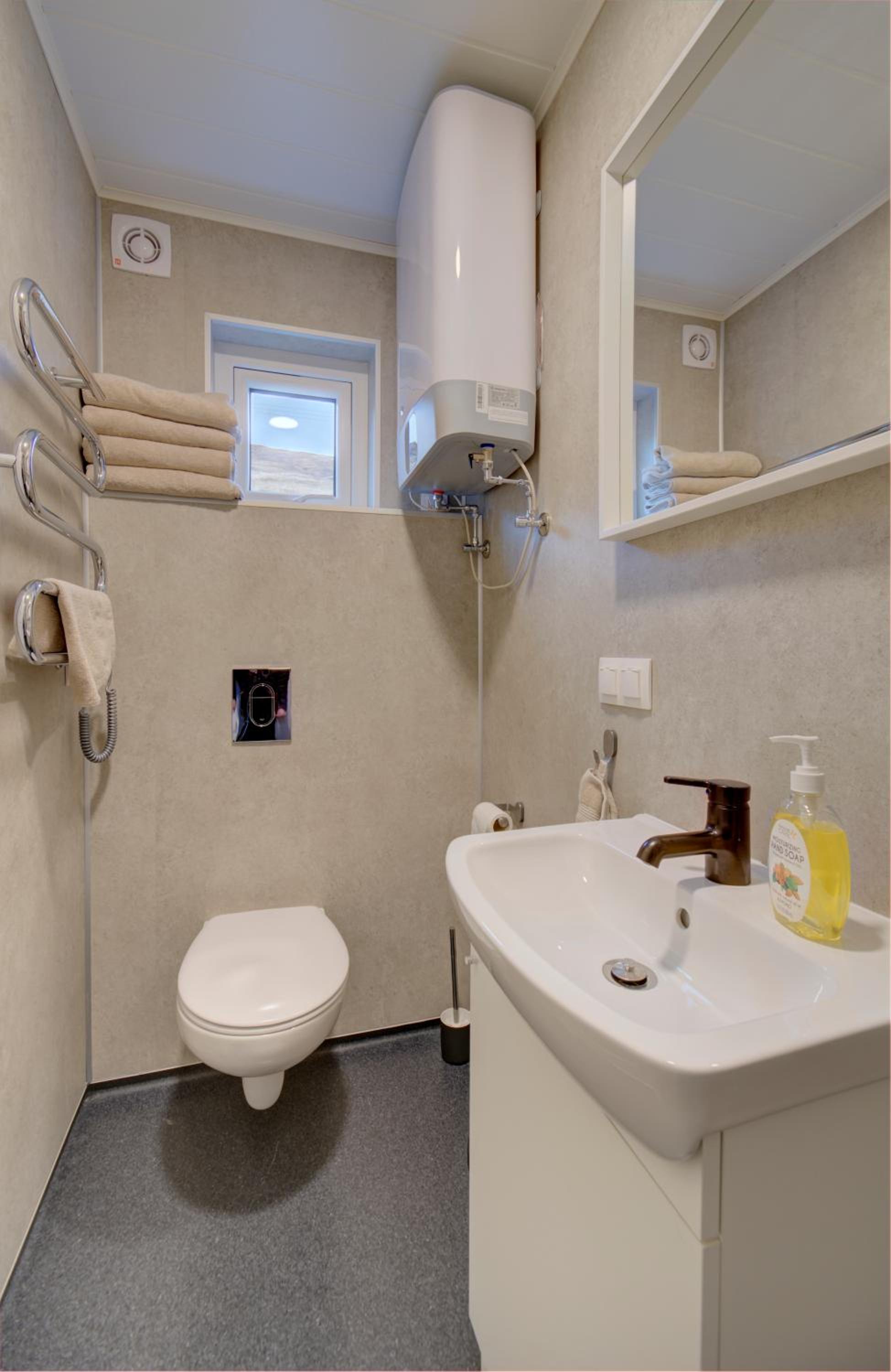 Double Room with Private Bathroom photo 1