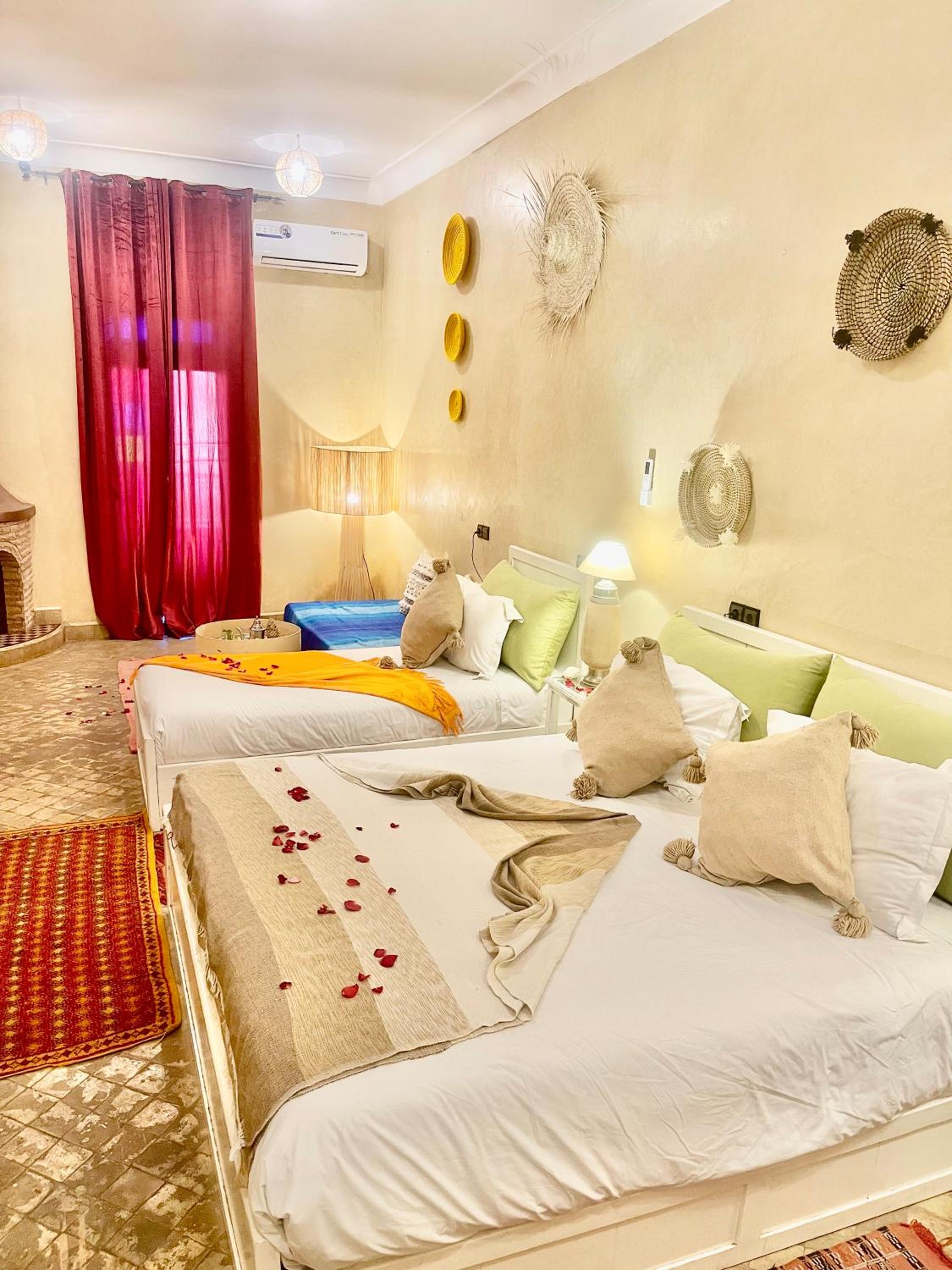 Superior Quadruple Room - Photo 1