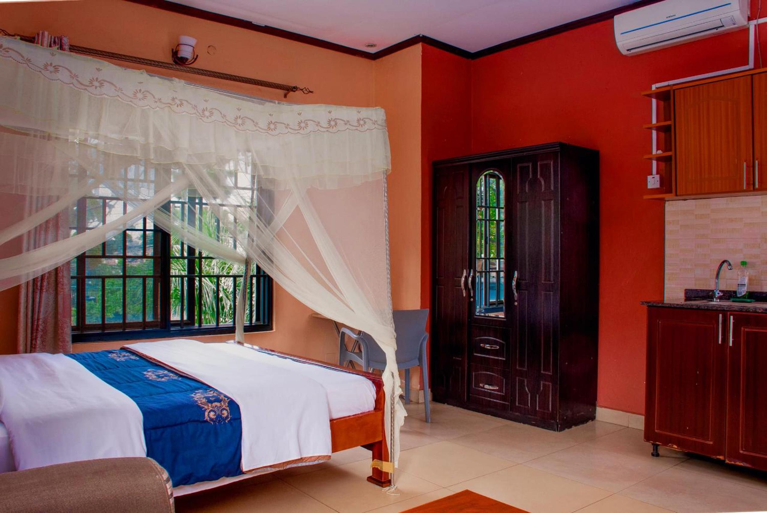 Double Room with Balcony photo 3