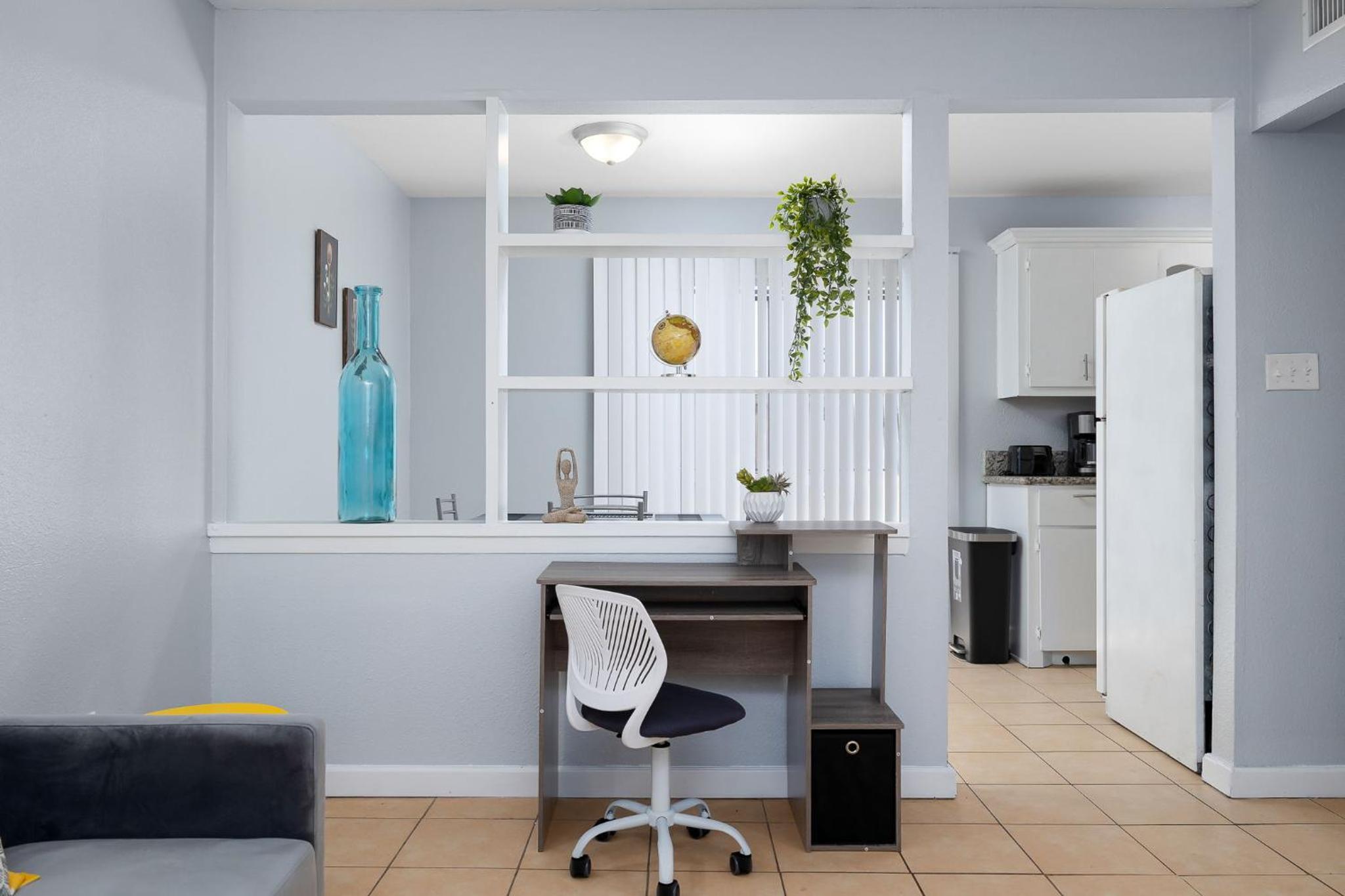 One-Bedroom Apartment photo 3