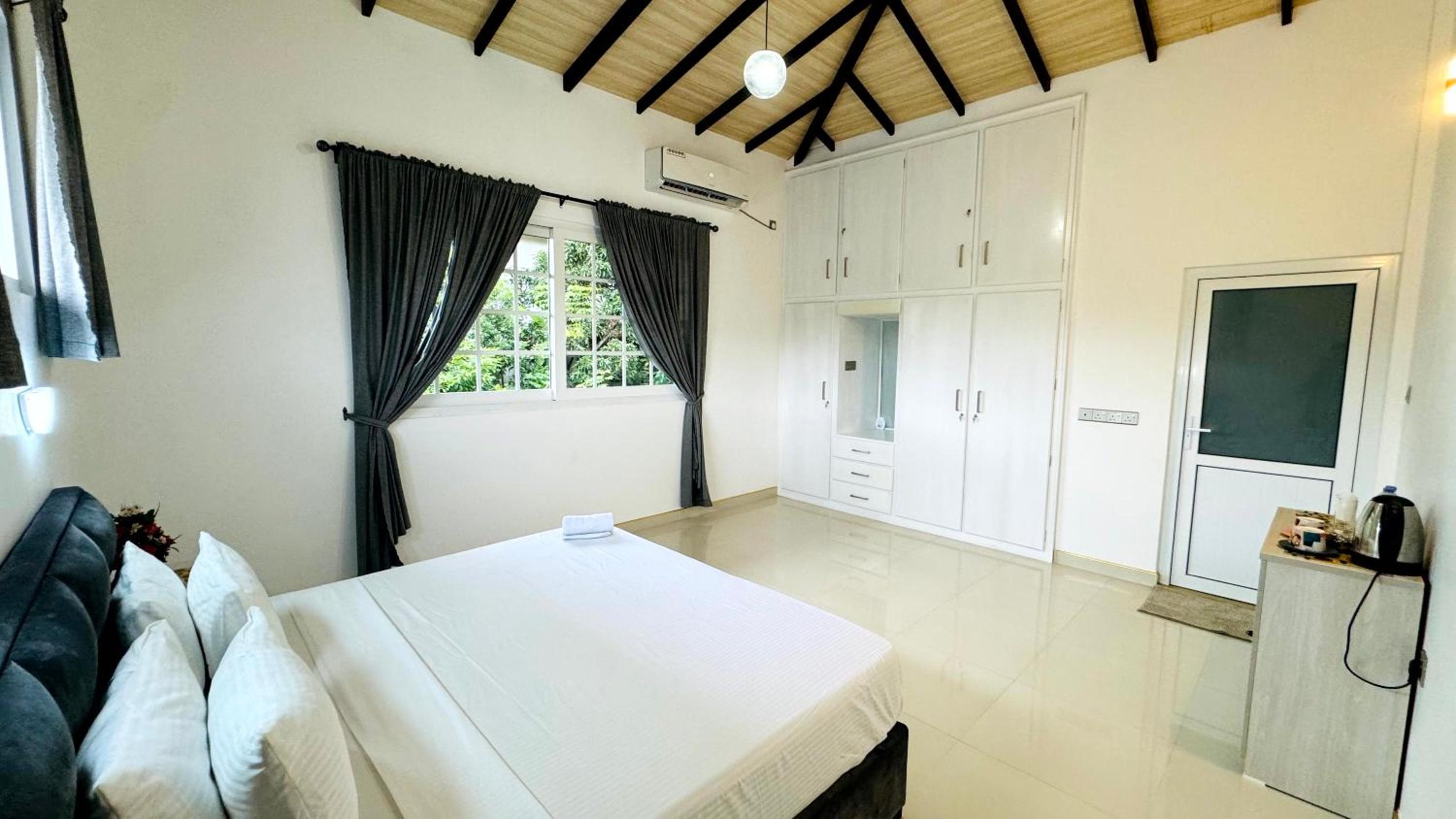 Deluxe Double Room photo 2