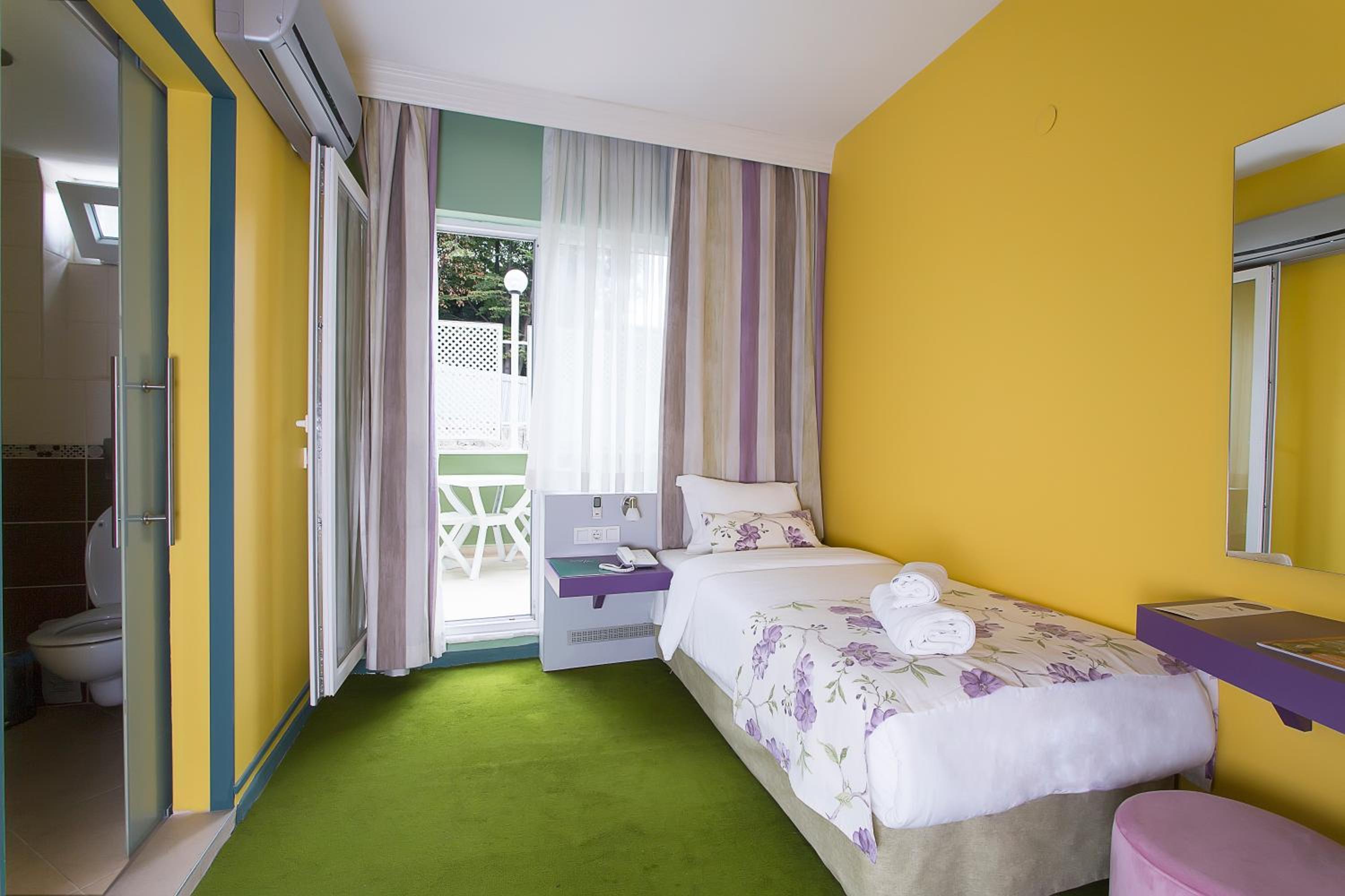 Single Room With Balcony photo 2