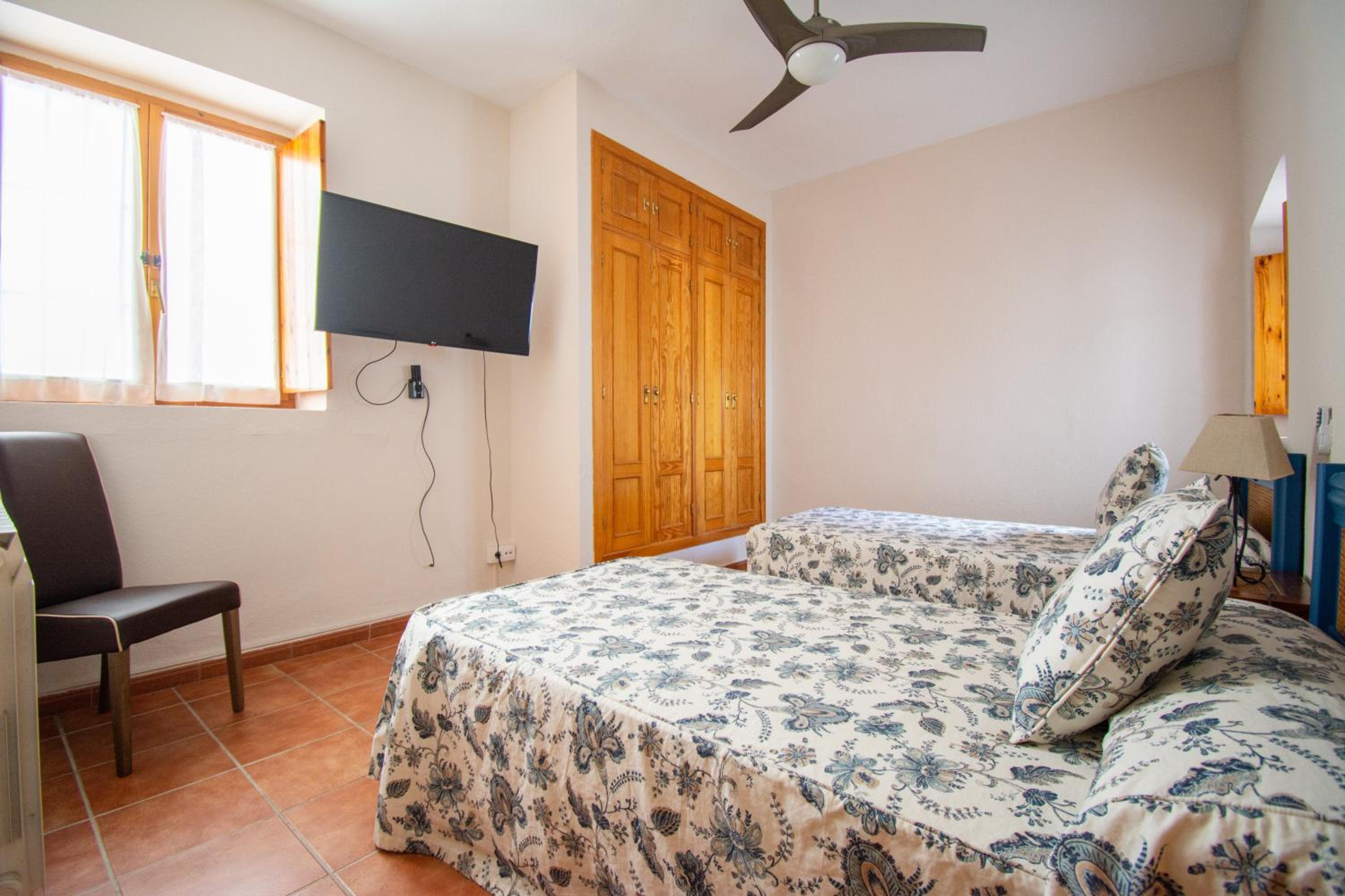 Apartment - Photo 11