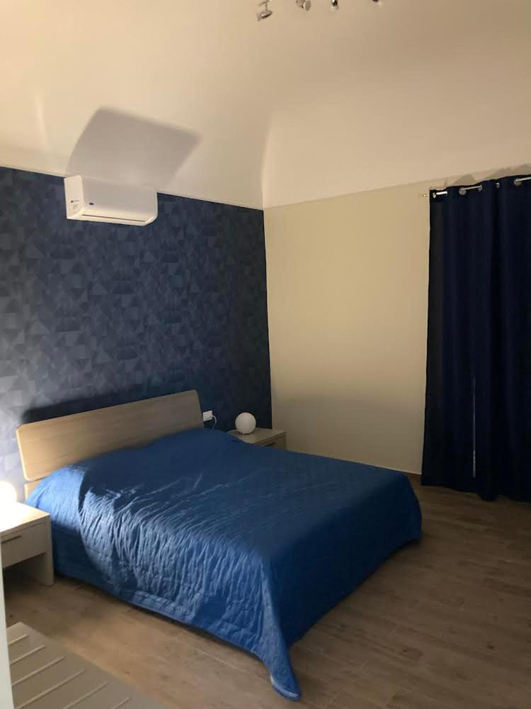 Deluxe Double Room (2 Adults + 1 Child)