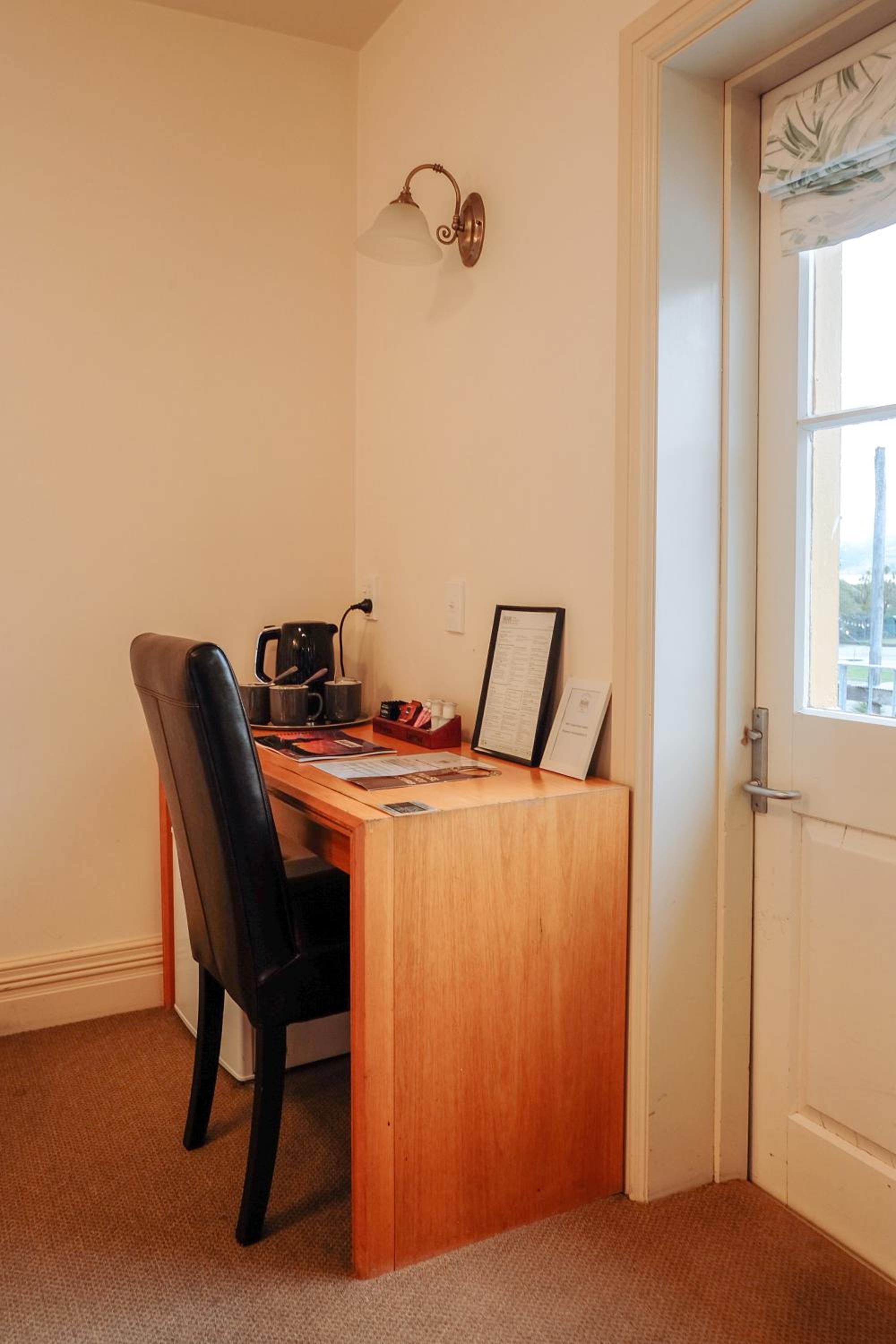 Superior Double or Twin Room with Sea View photo 3