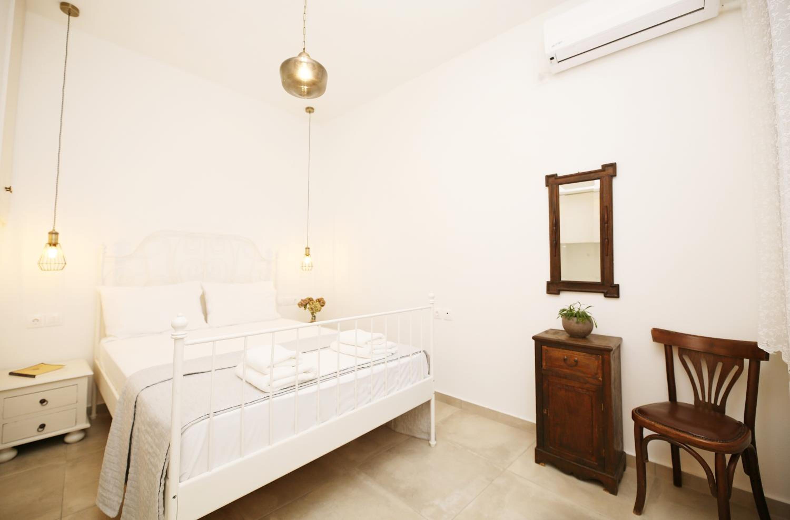 Economy Double Room photo 1