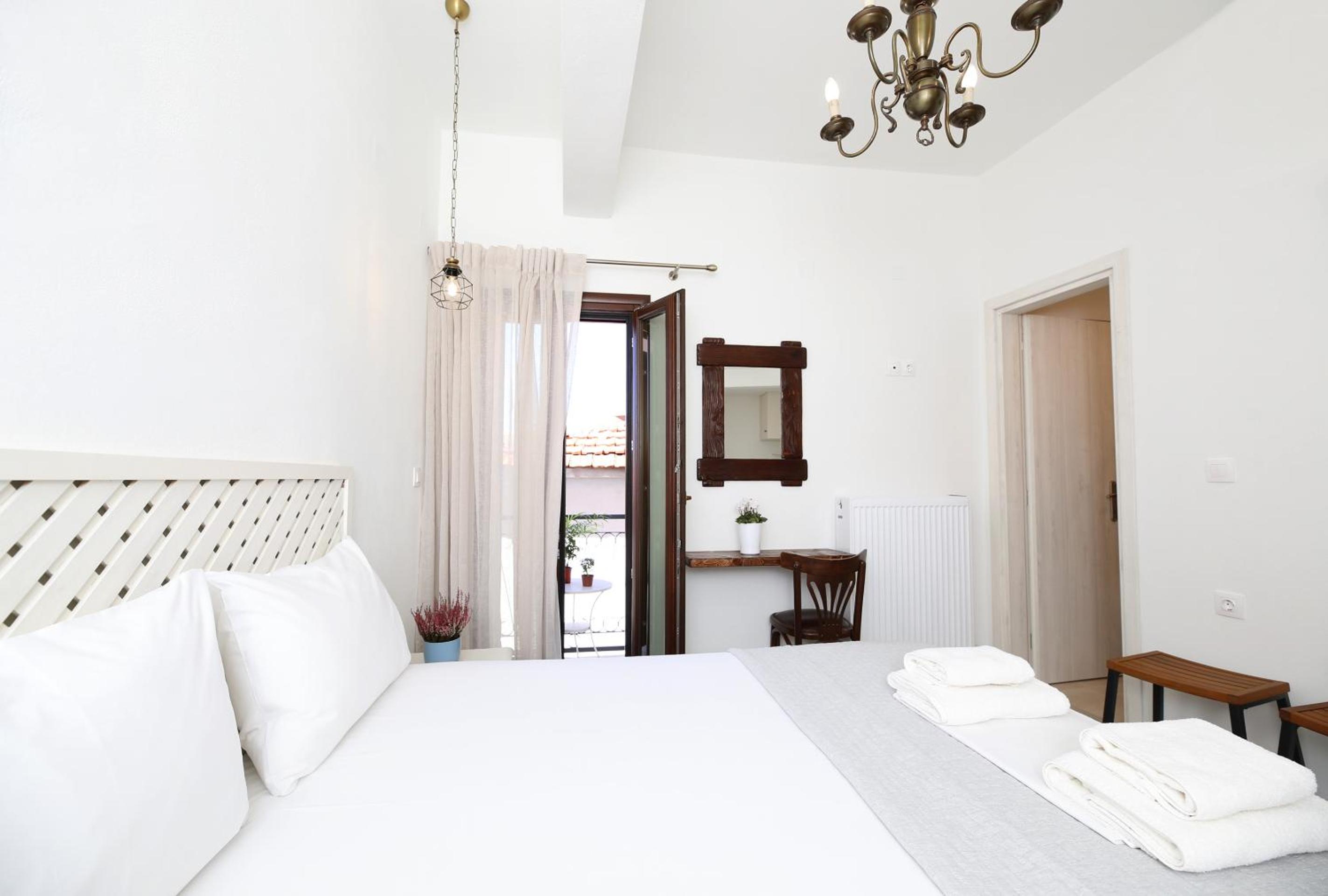 Budget Double Room photo 2