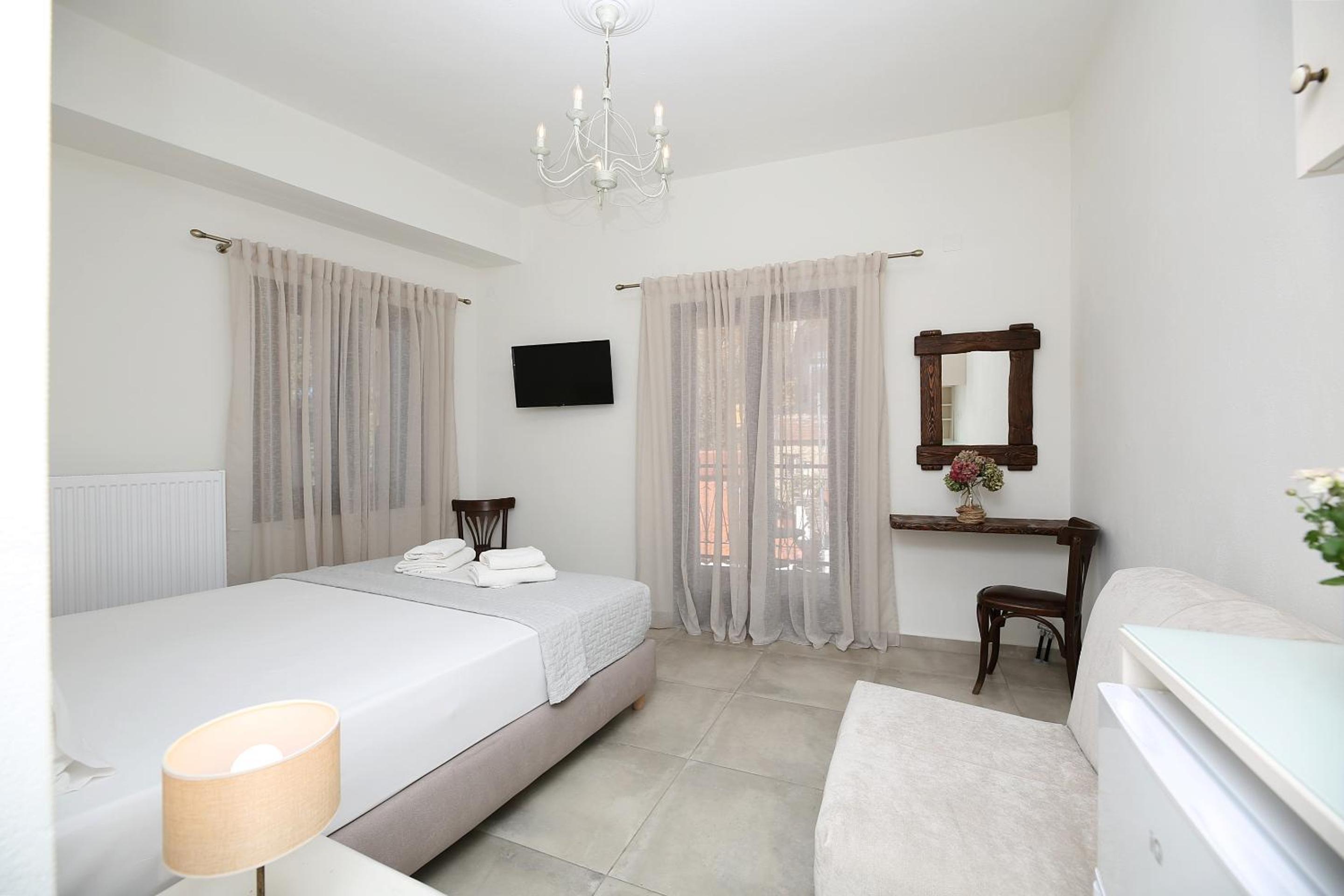 Double Room with Balcony photo 3