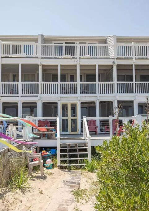 Four-Bedroom Deluxe Home - Oceanfront photo 3