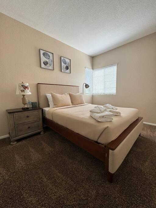 Four-Bedroom House photo 2