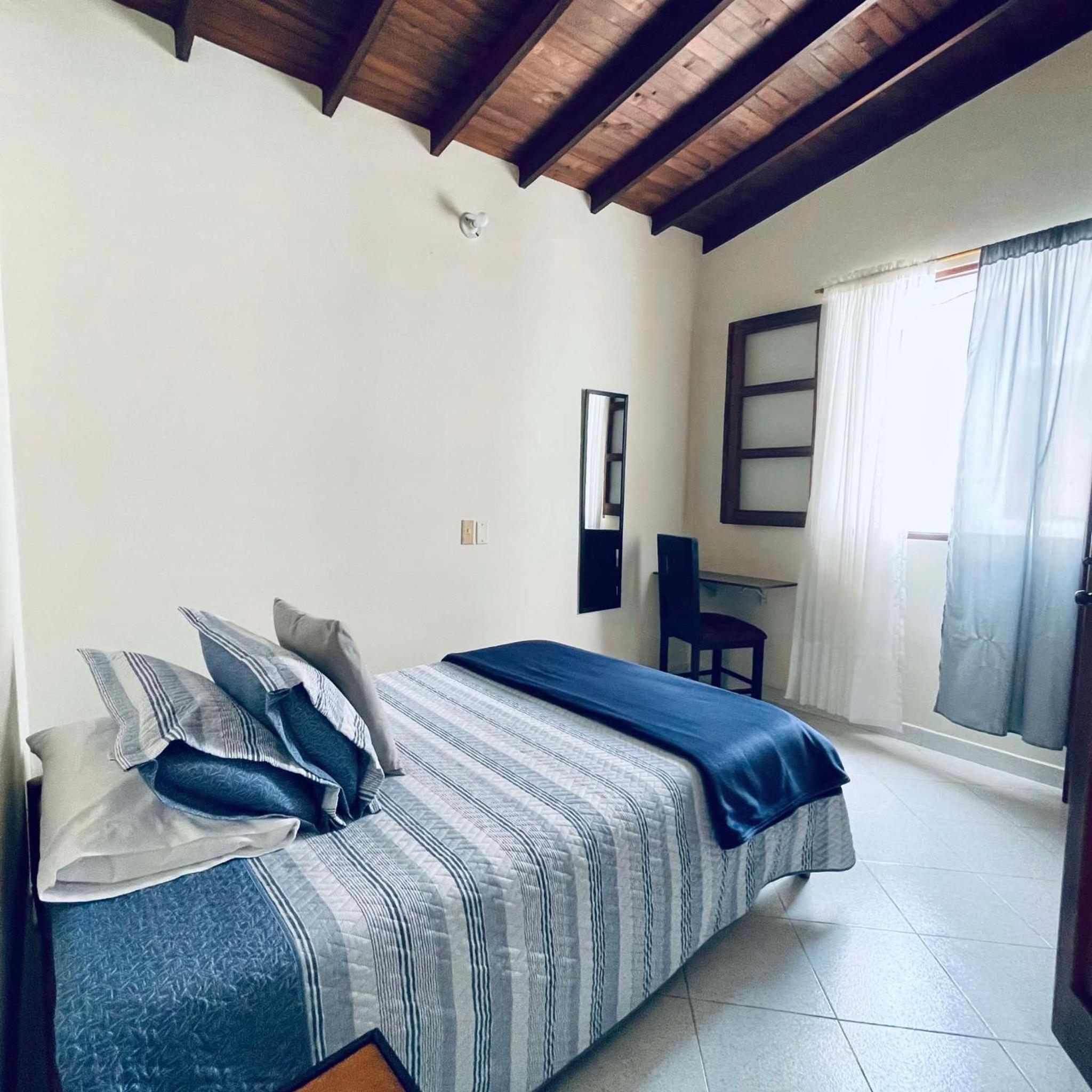 Double Room with Private Bathroom photo 1
