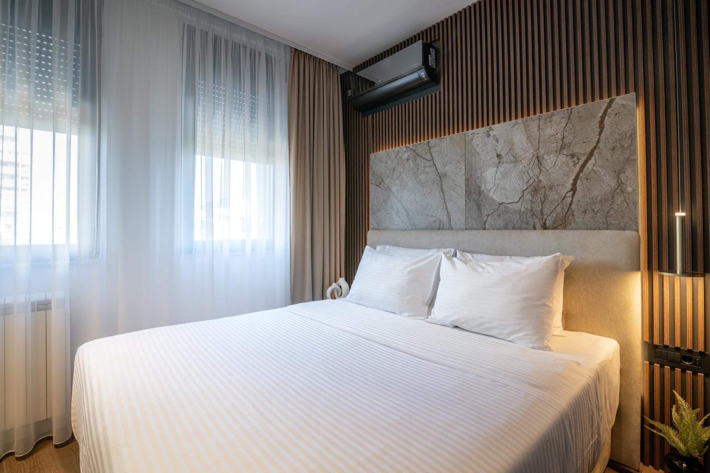 Superior Apartment - Photo 8