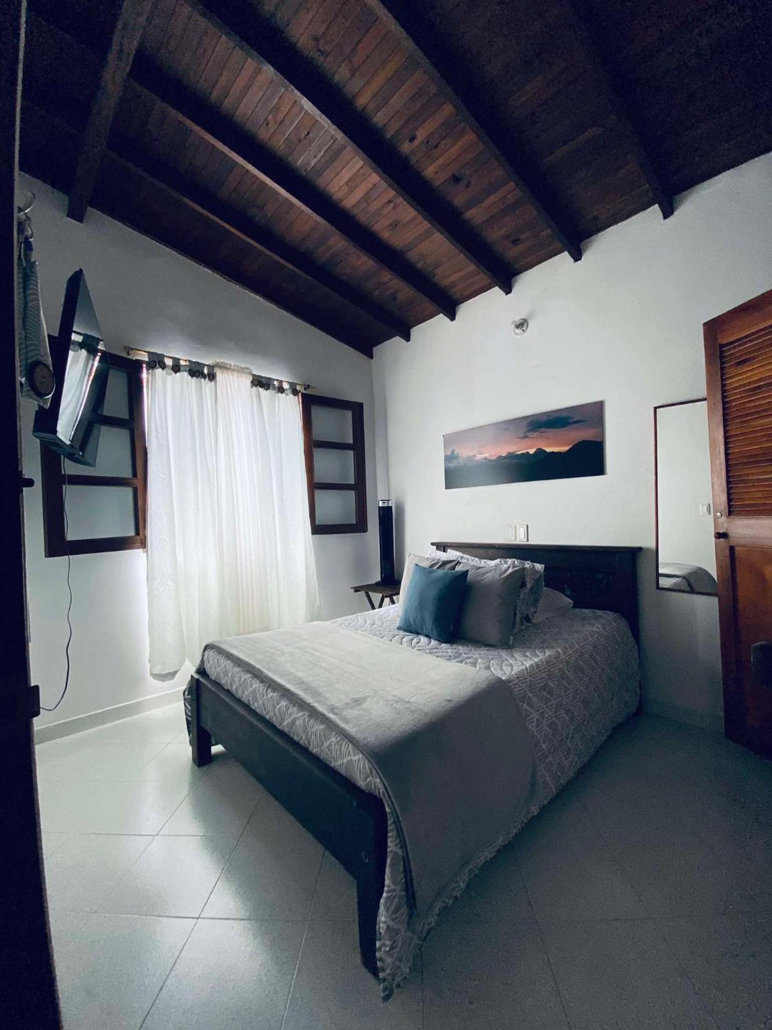 Double Room with Private Bathroom photo 1