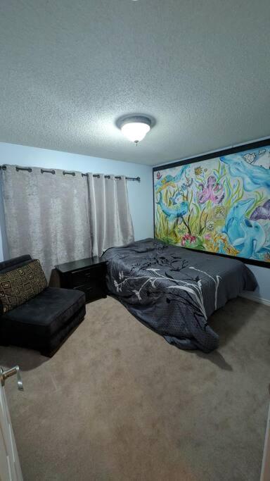 Four-Bedroom House photo 3