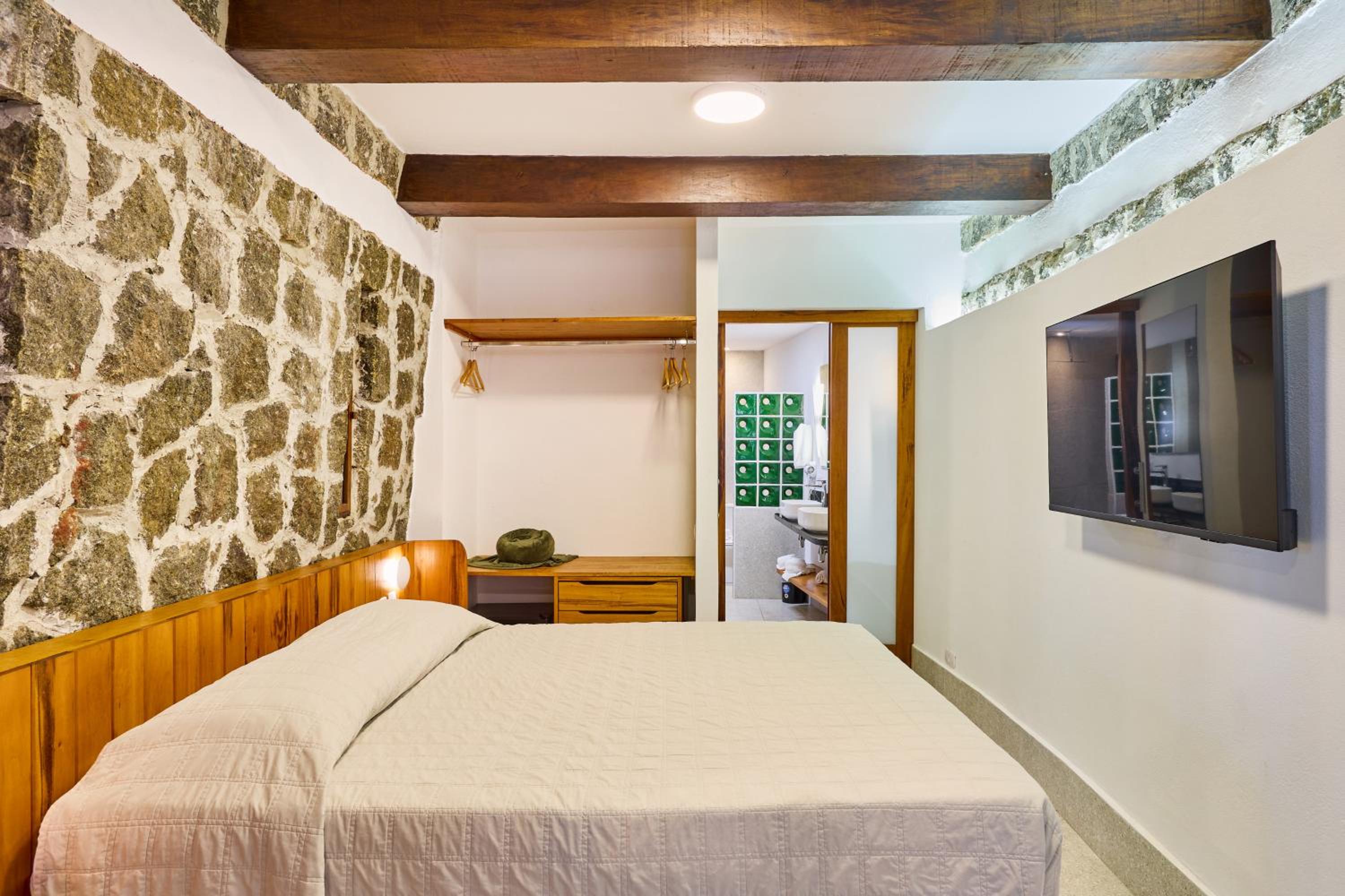 Double Room with Spa Bath photo 2