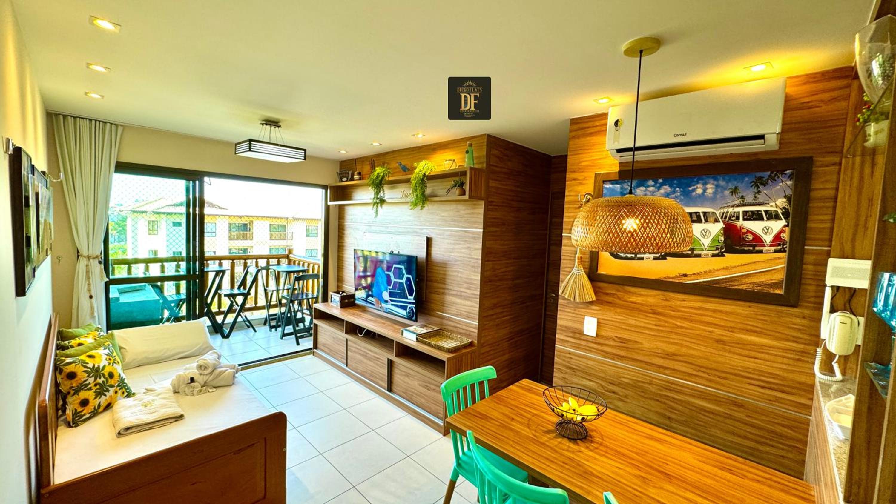 Deluxe One-Bedroom Apartment with Ocean View