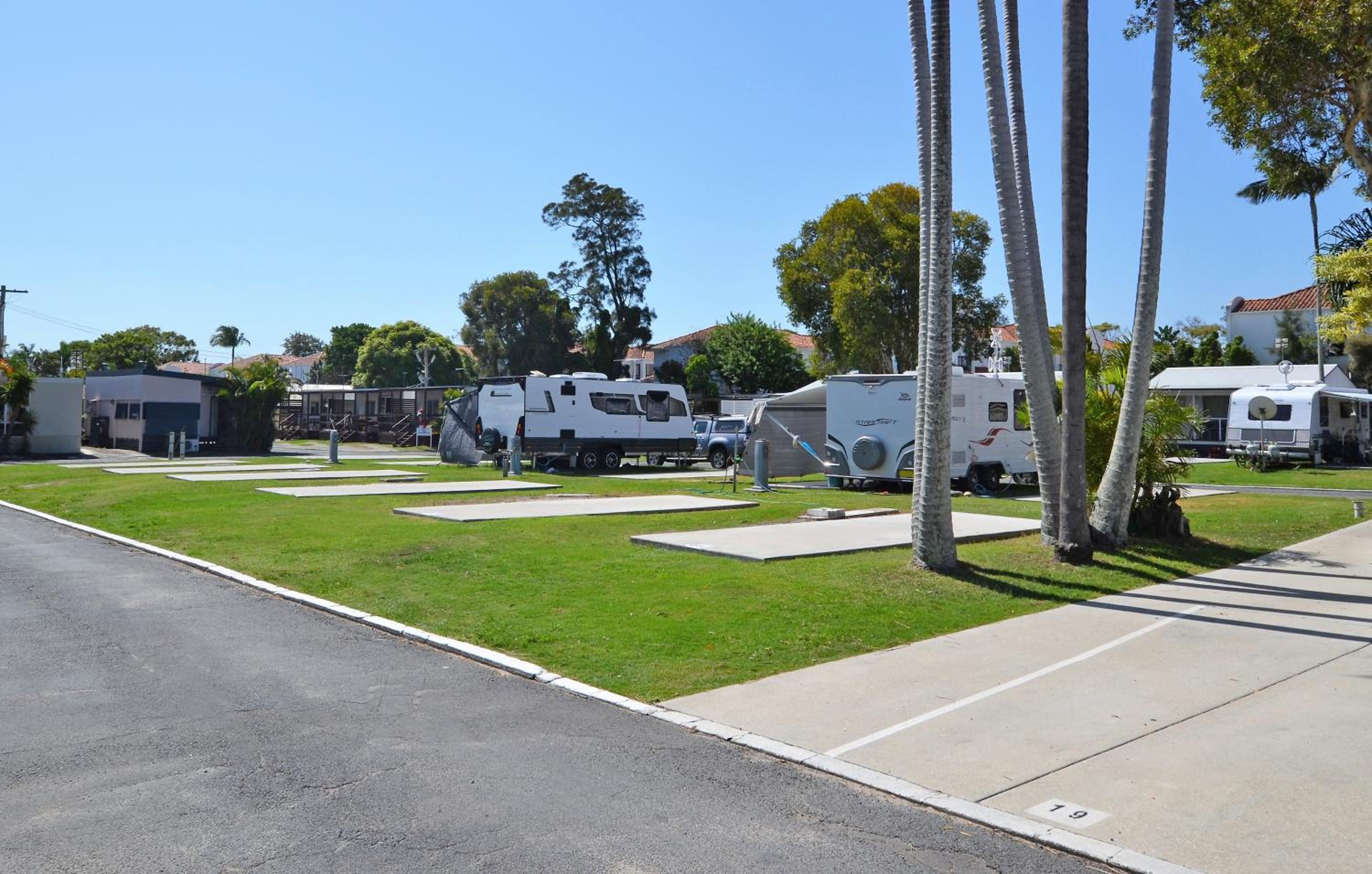 Garden Powered Sites – Bring Your Own Caravan Or Tent thumbnail 6