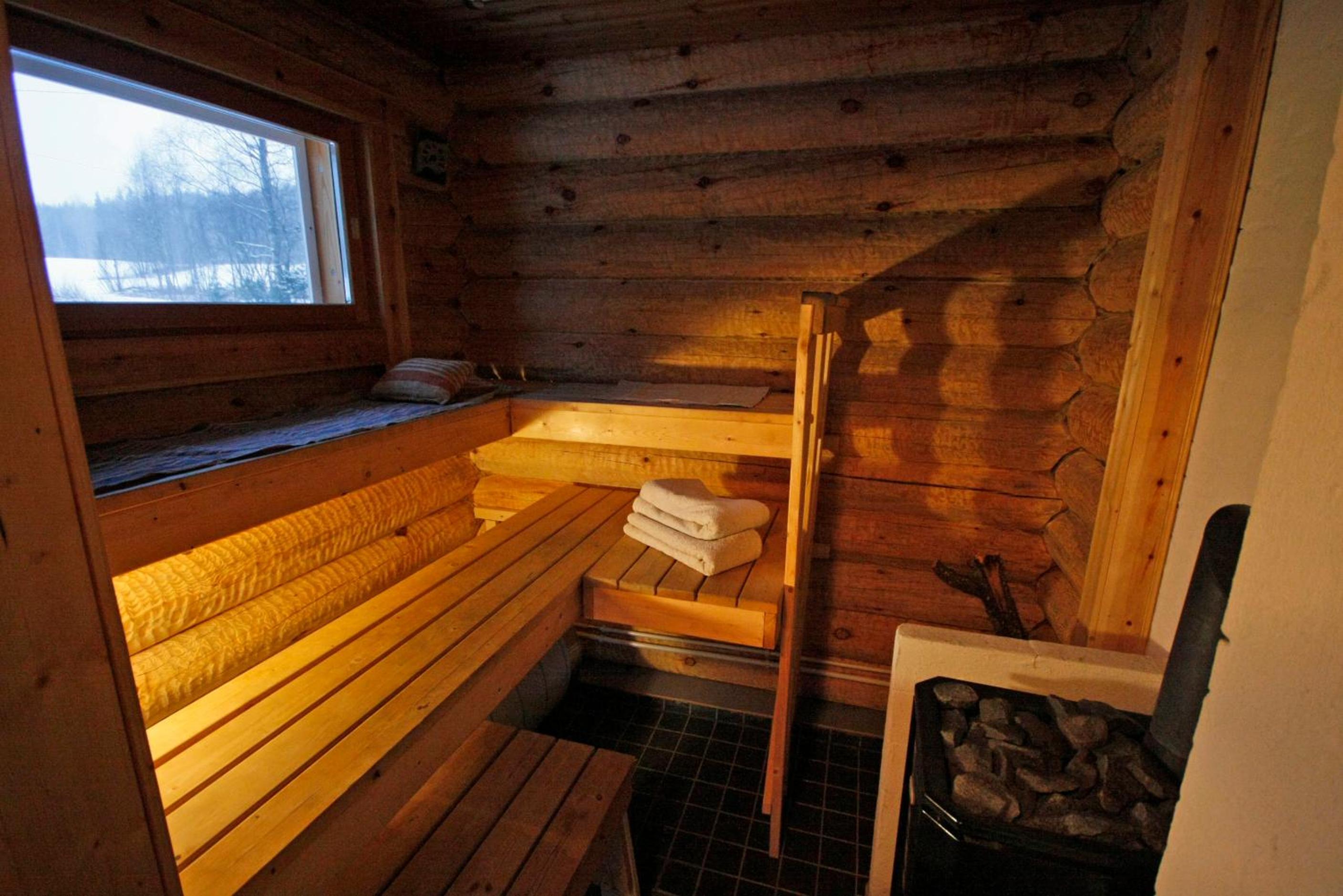 Cottage with Sauna - Photo 8