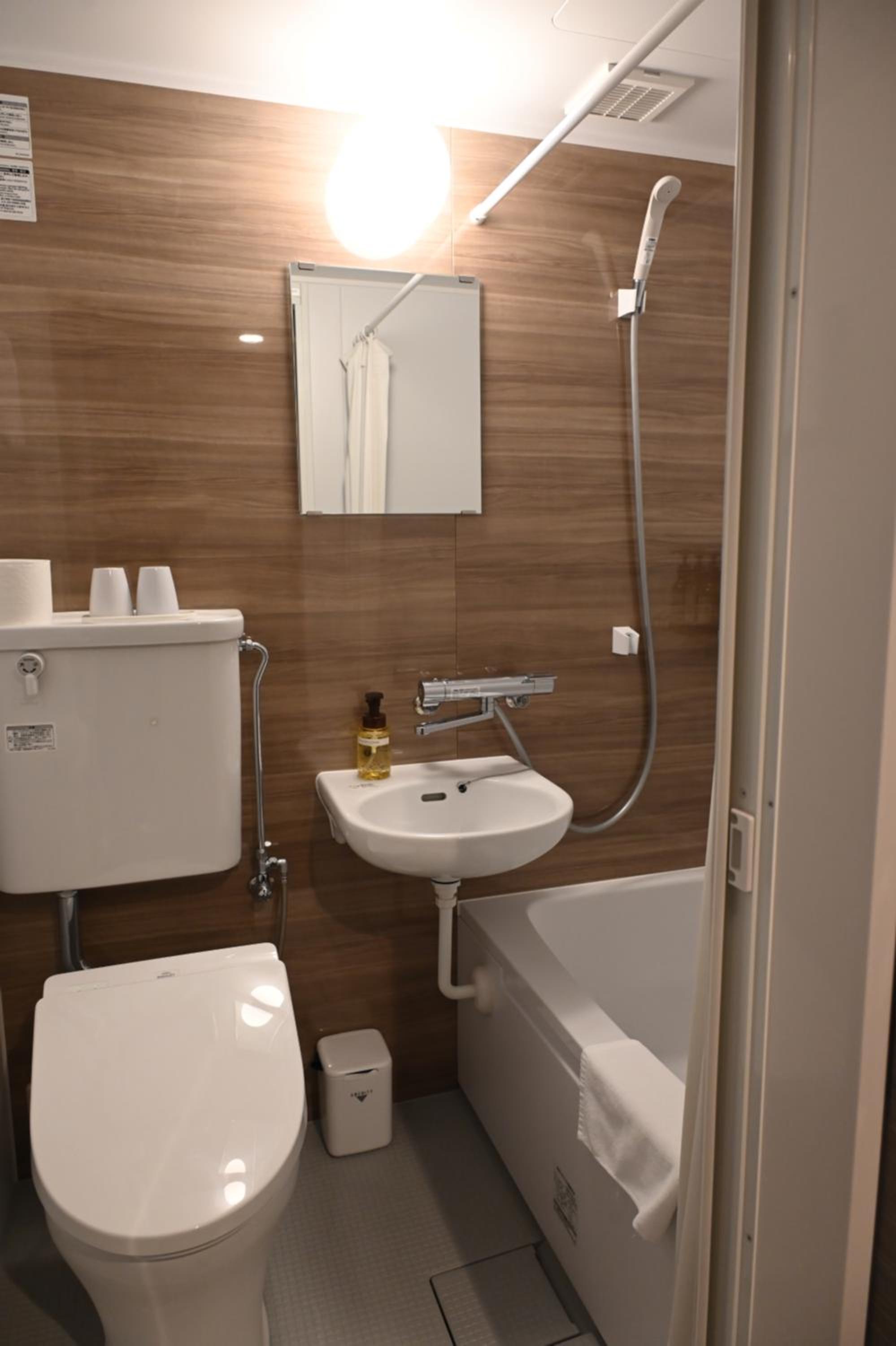 Standard Twin Room photo 3
