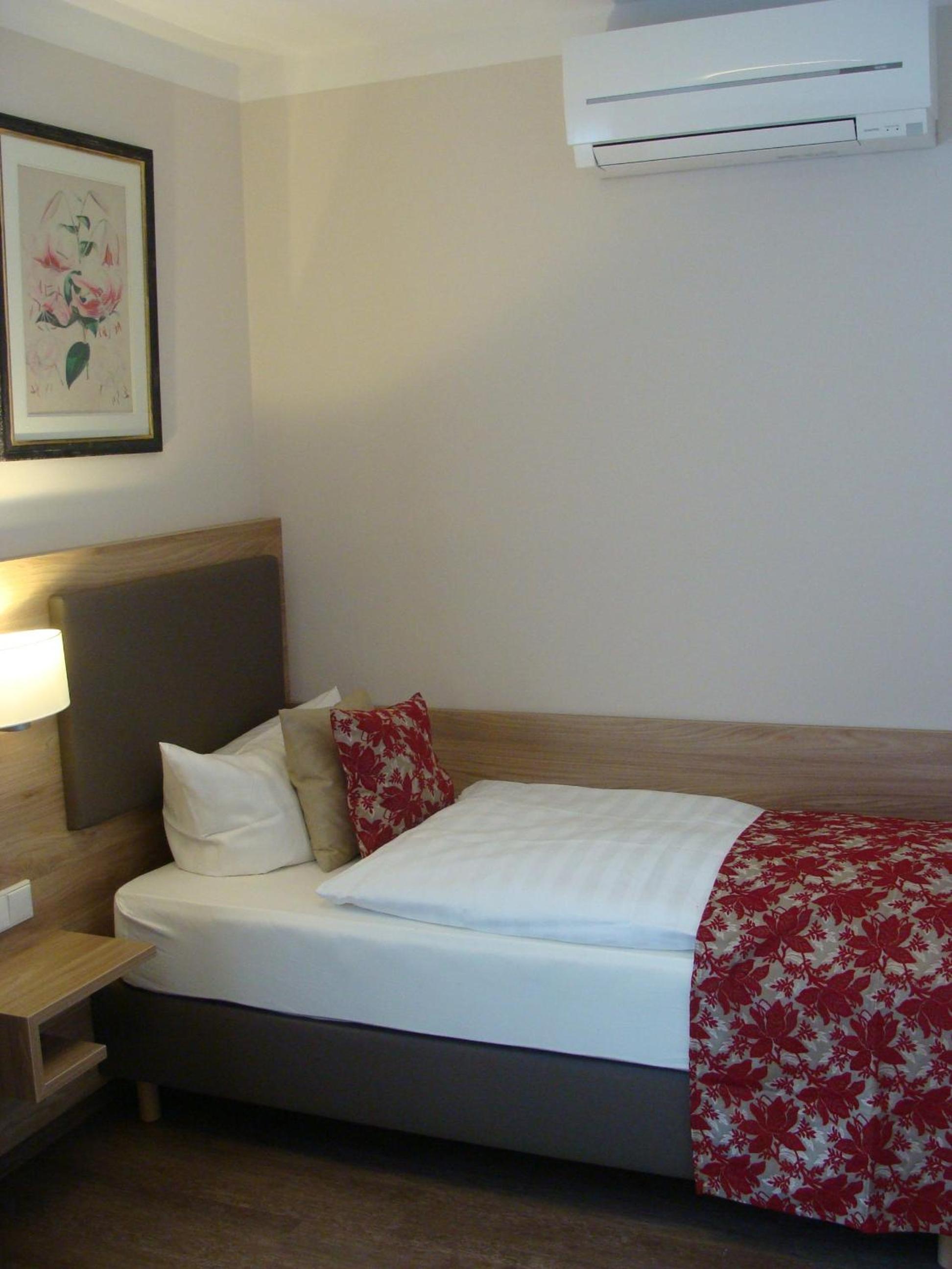 Business Single Room photo 2