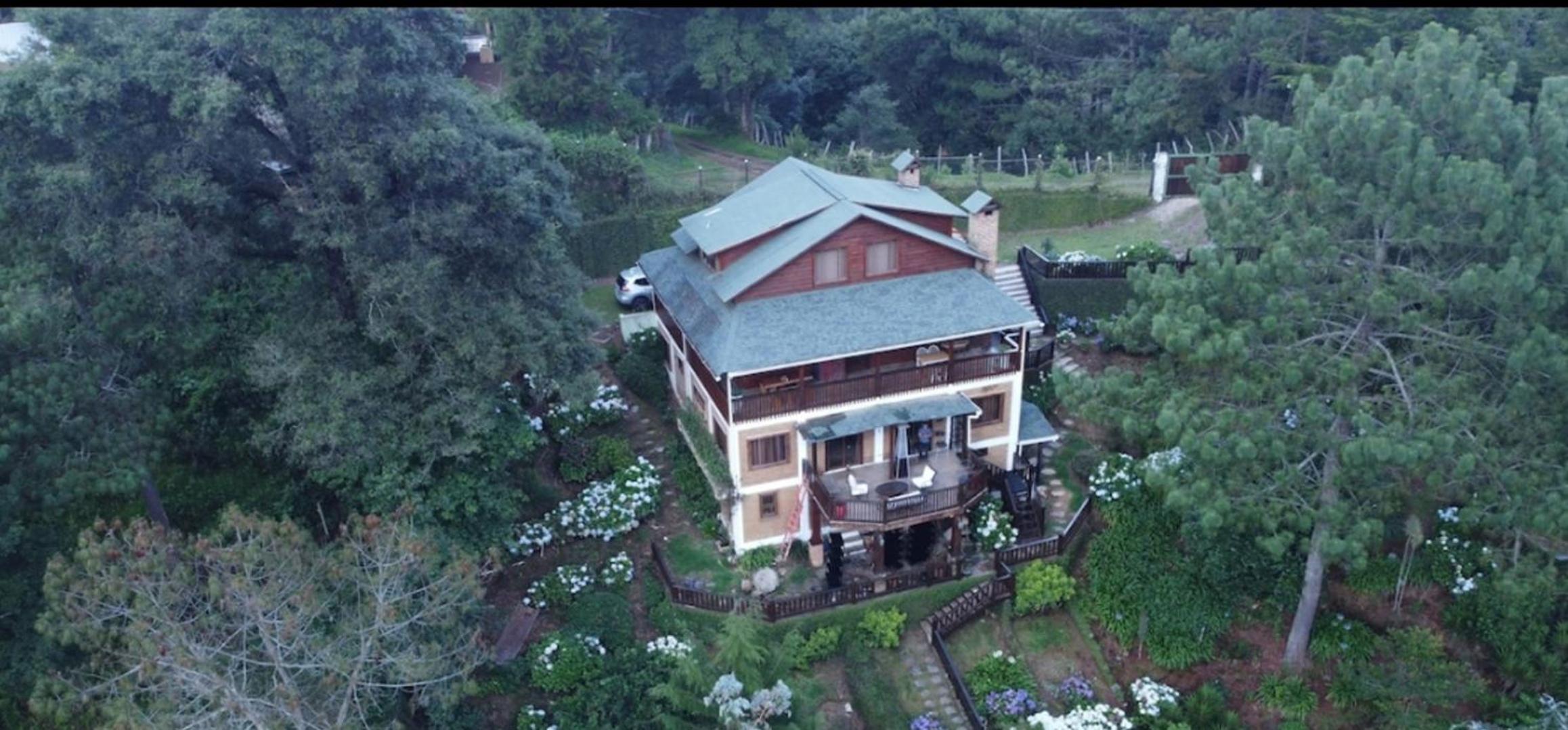 Villa photo 1