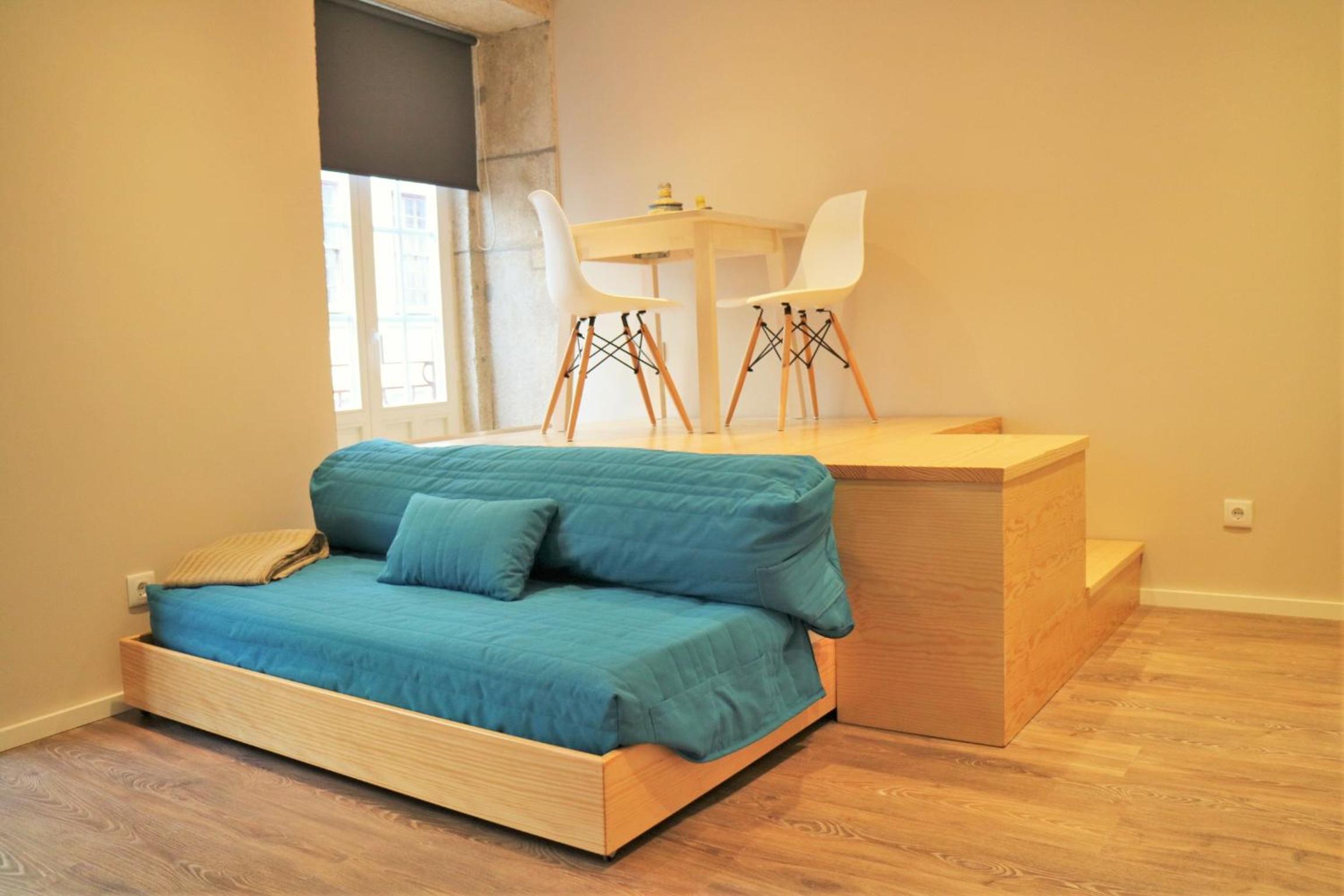 Studio with Balcony - Photo 13