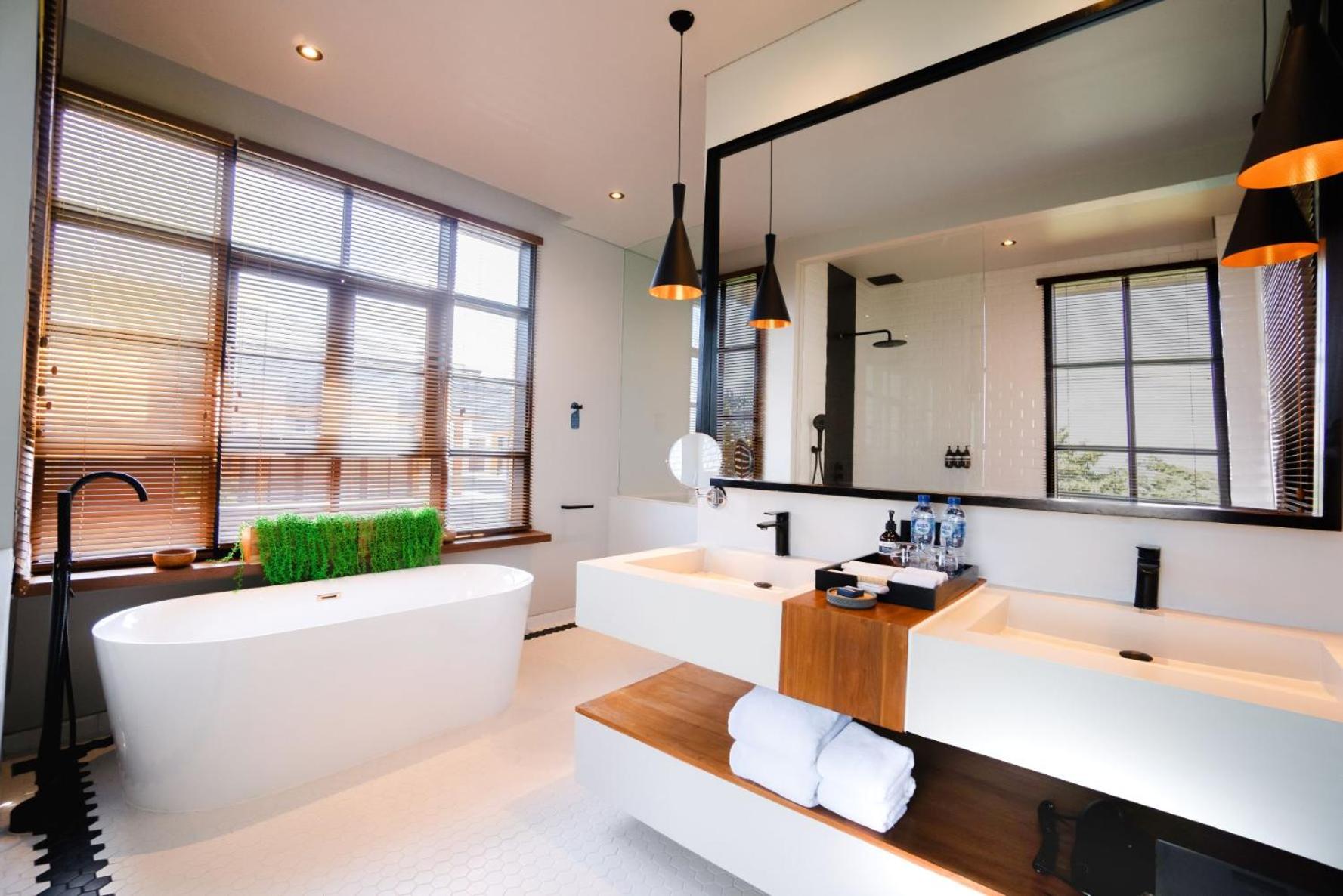 Luxury Villa - Photo 7