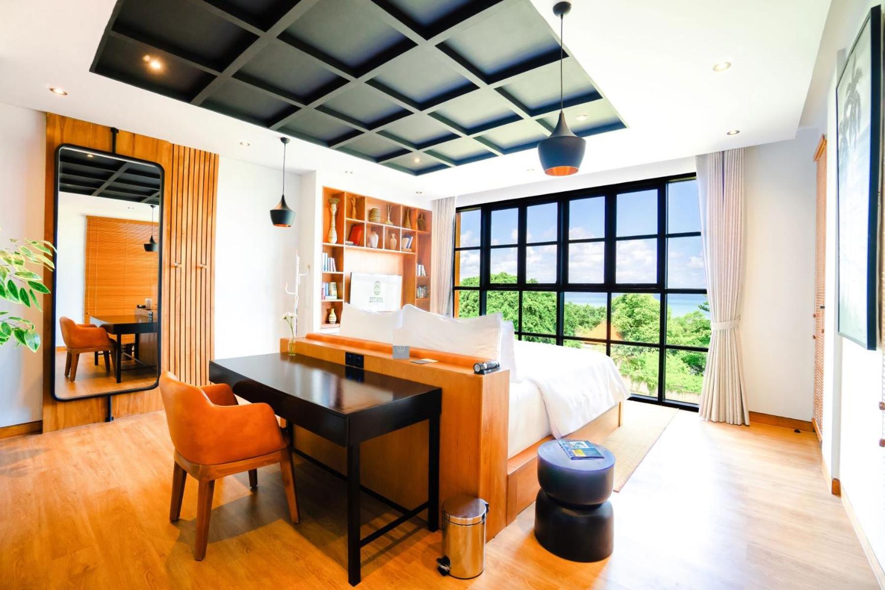 Villa with Sea View - Photo 1