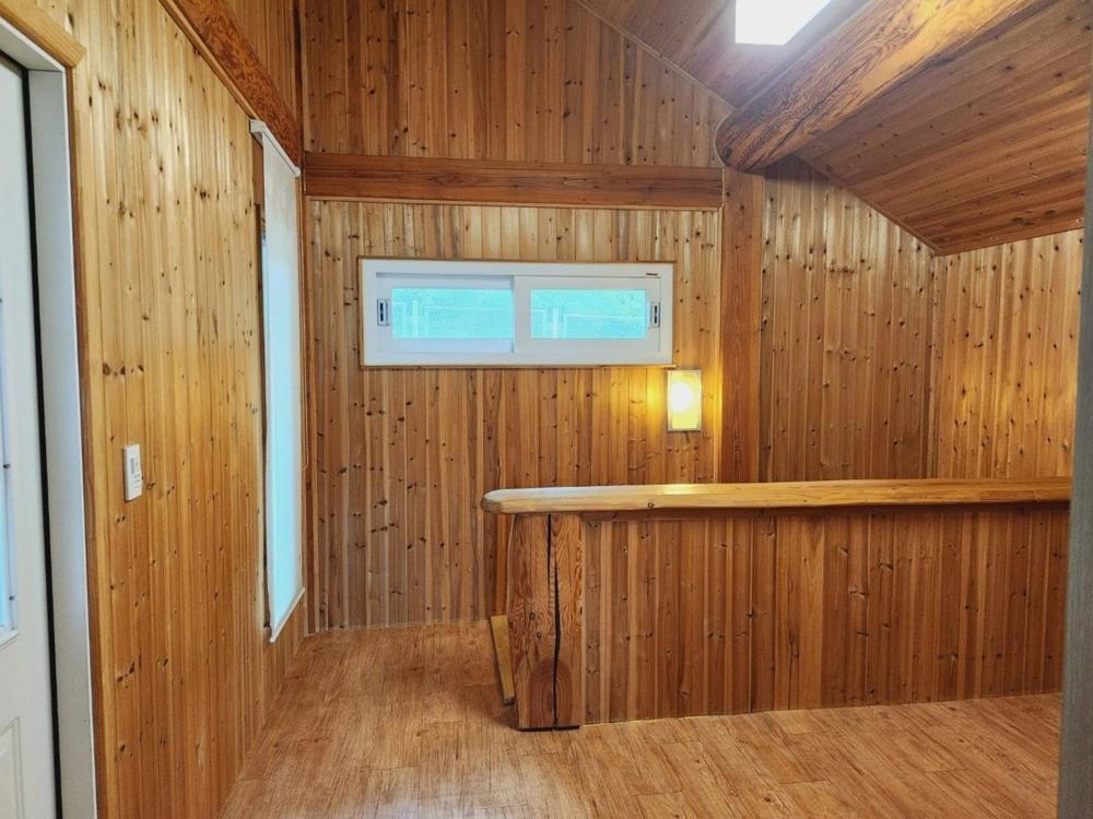 Family Room photo 1