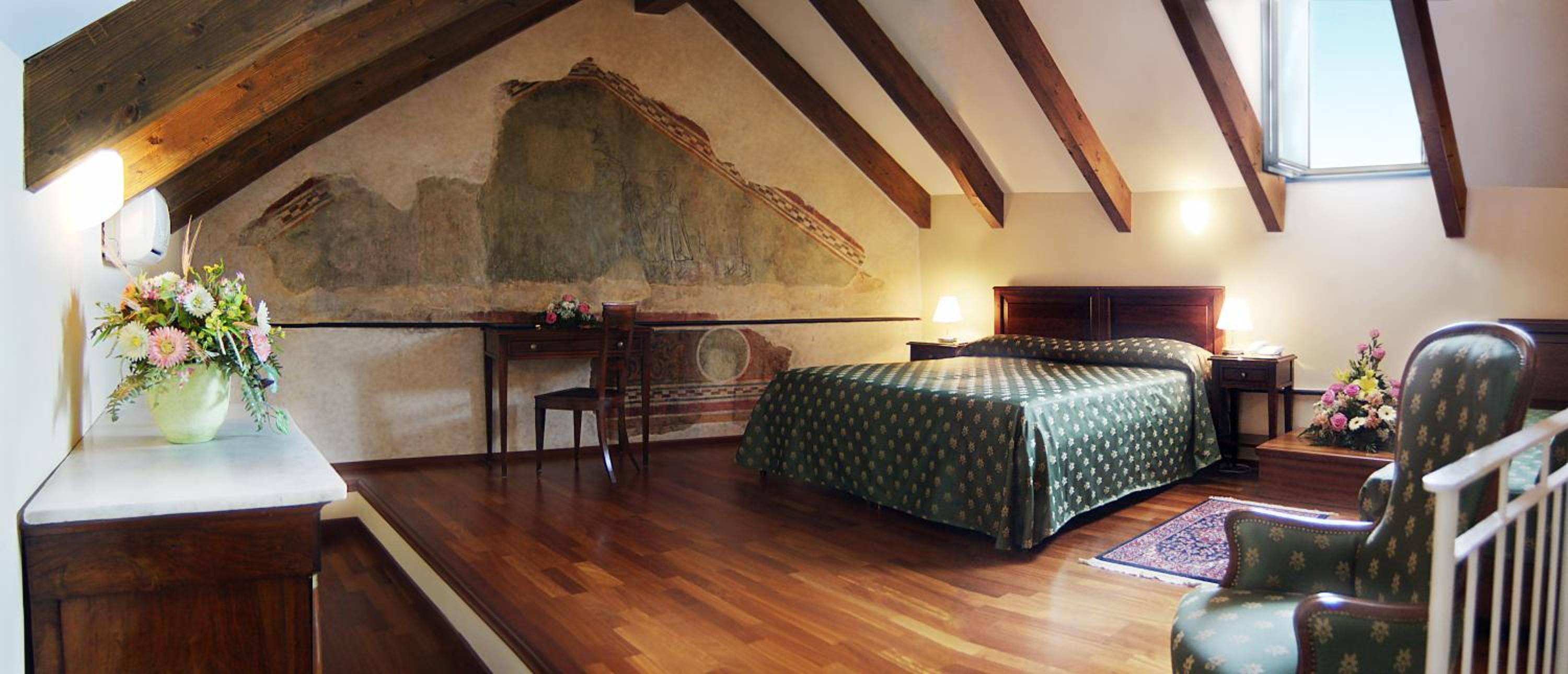 Suite with Sea View - Photo 4