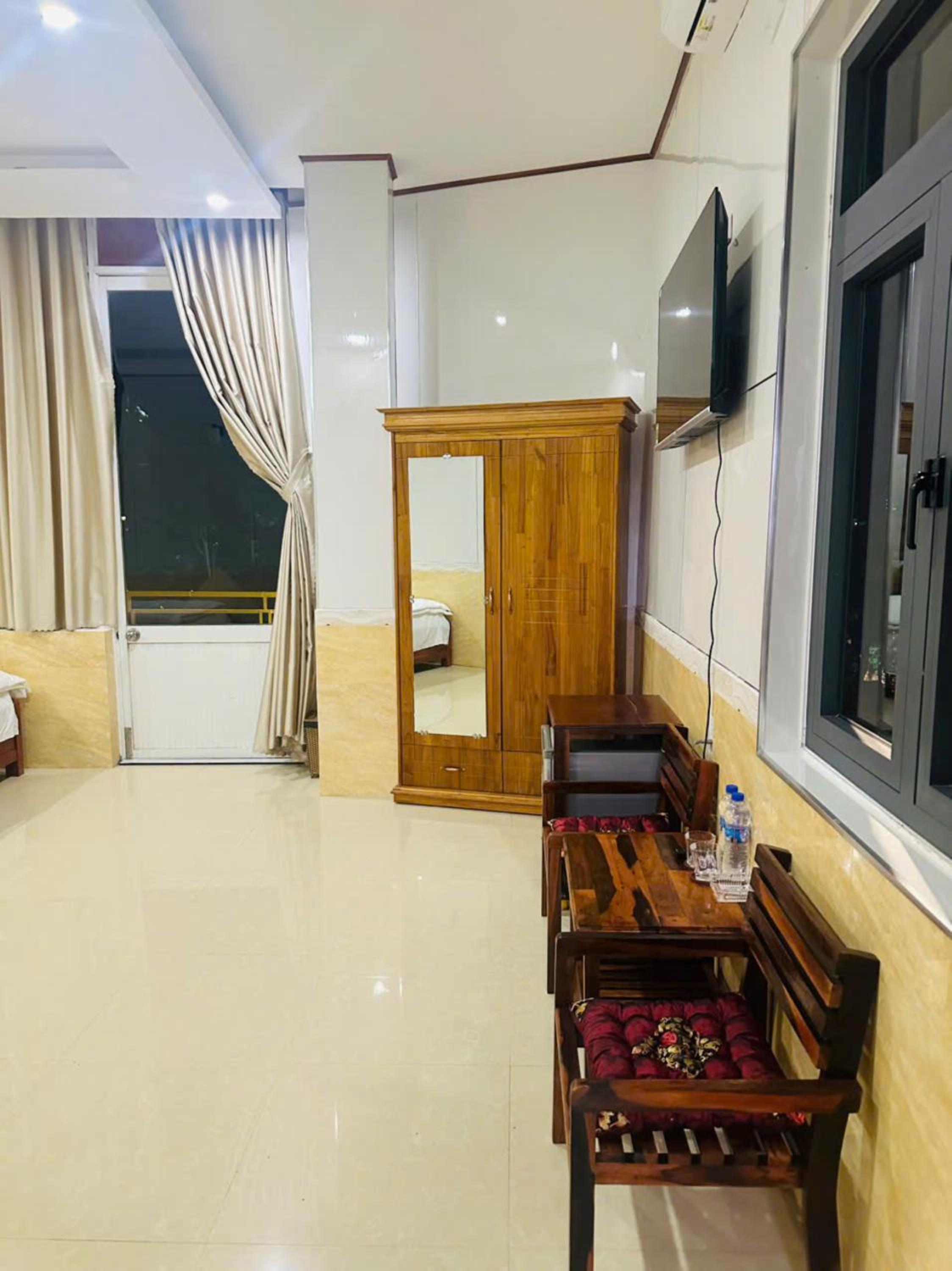 Quadruple Room - Photo 4