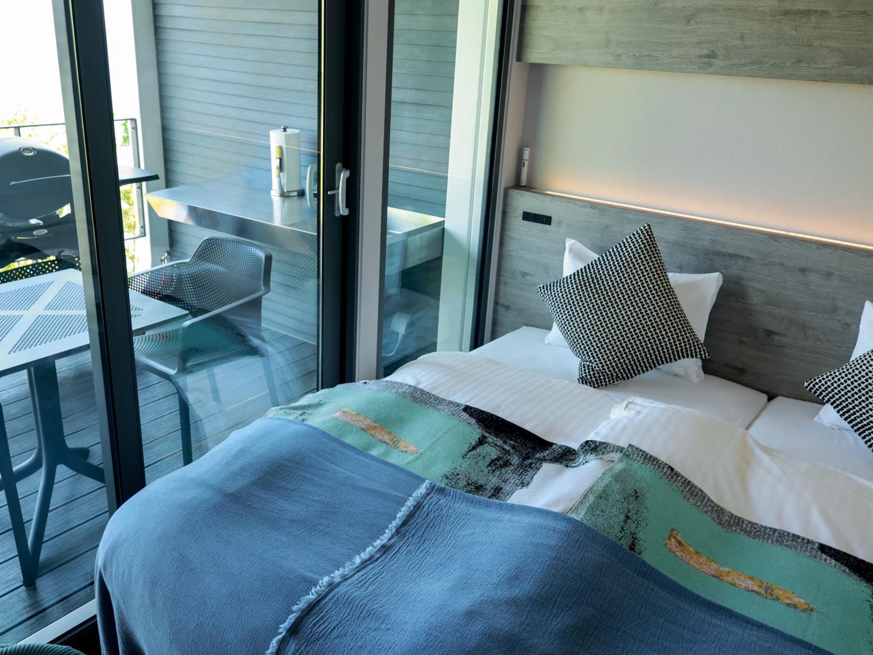 Superior Twin Room with Sea View photo 1