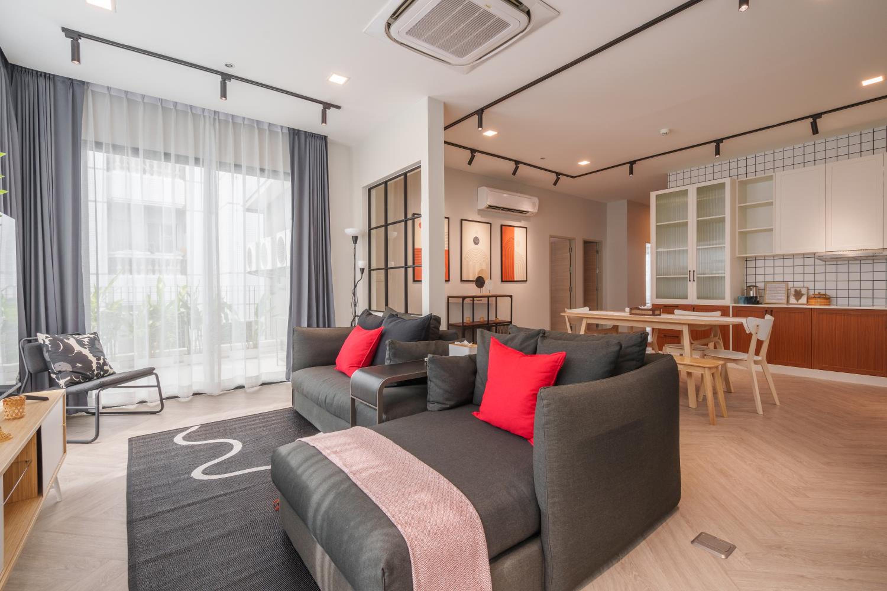 Four-Bedroom Penthouse Apartment photo 1