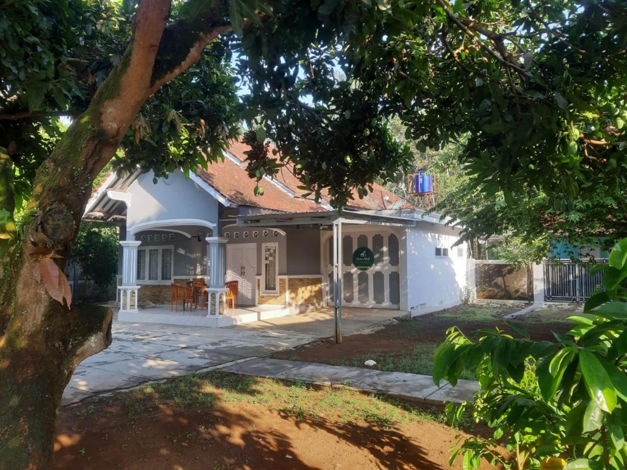 Three-Bedroom Vacation Home  - Photo 3