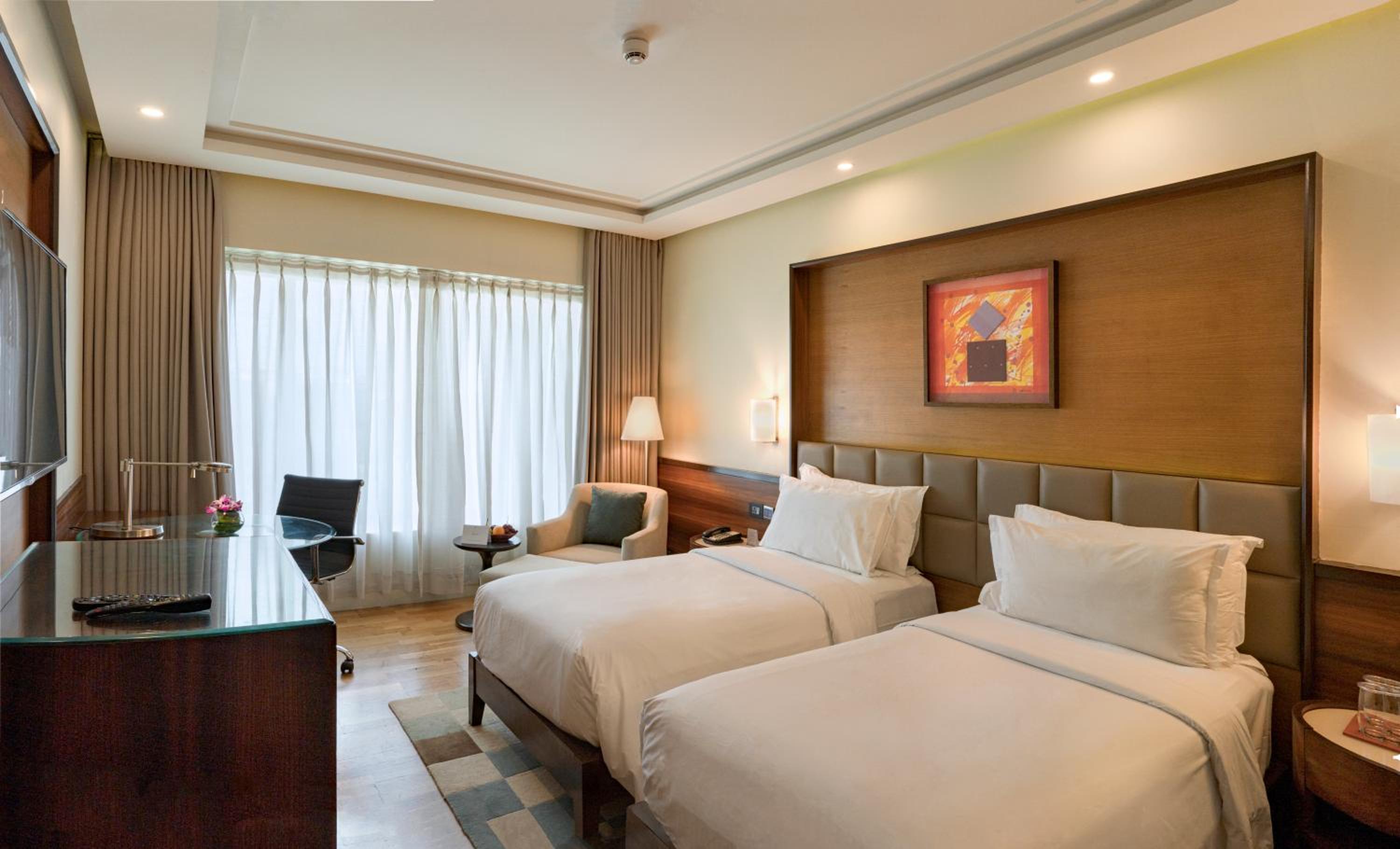 Club Myra Room with 20% discount on Buffet Lunch and Dinner, 10% discount on Laundry & Airport Pick-up - Photo 4