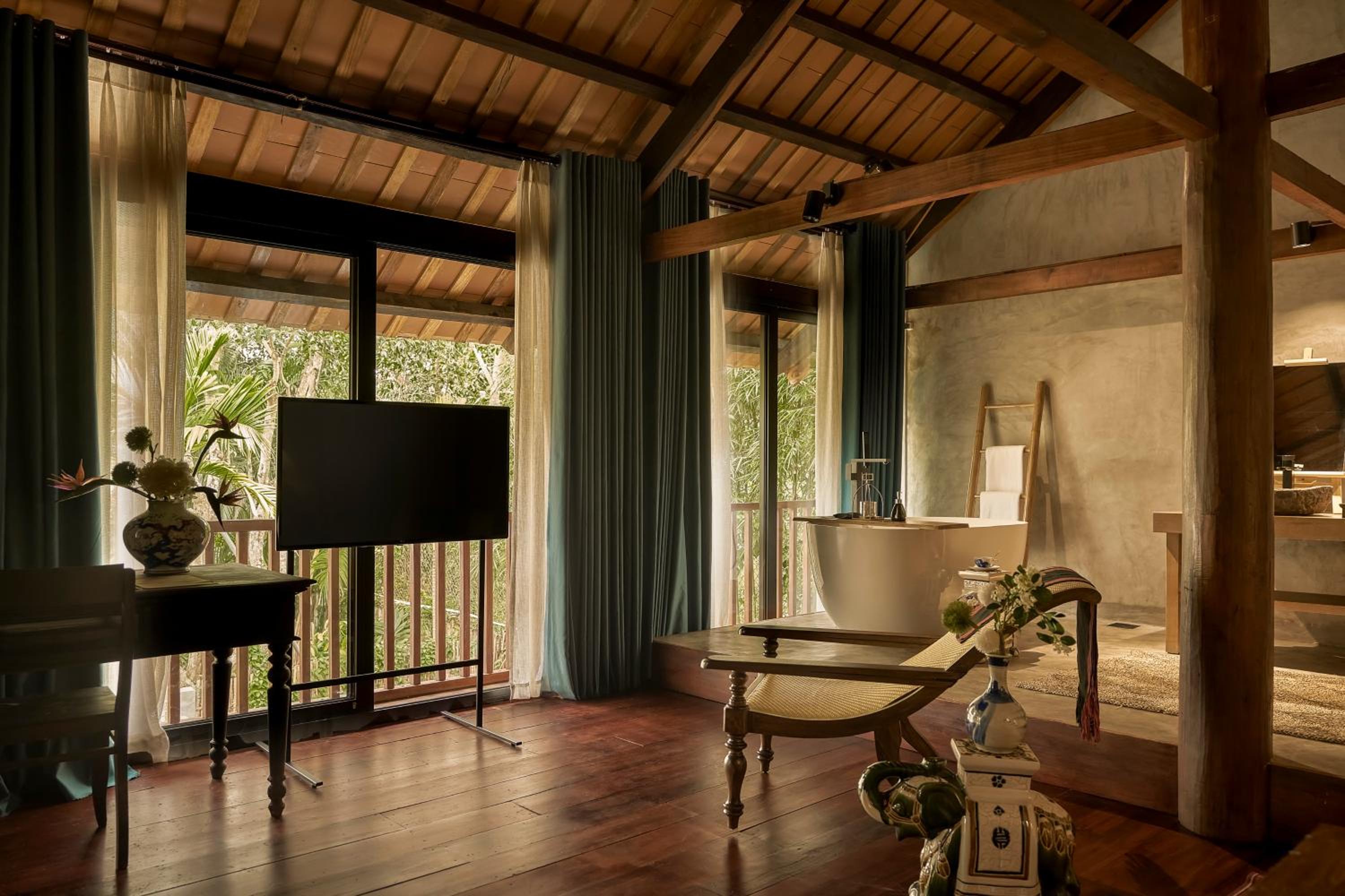 One-Bedroom Pool Villa thumbnail 6