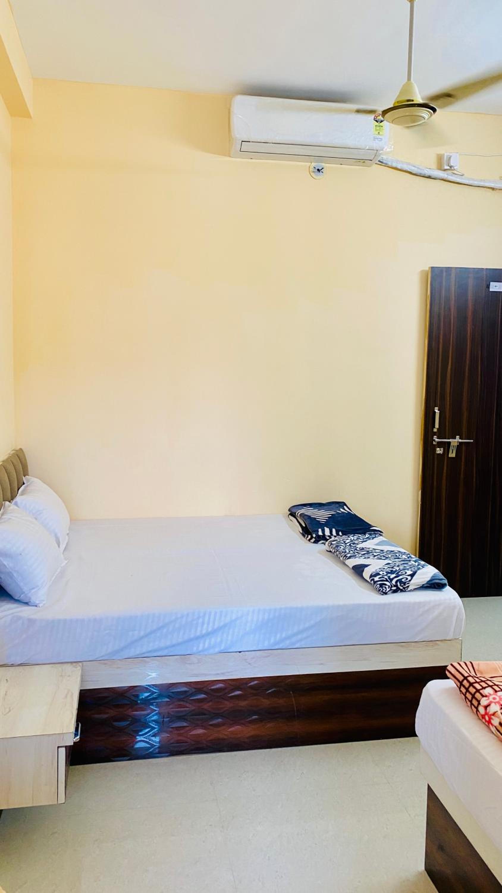 Quadruple Room - Photo 3