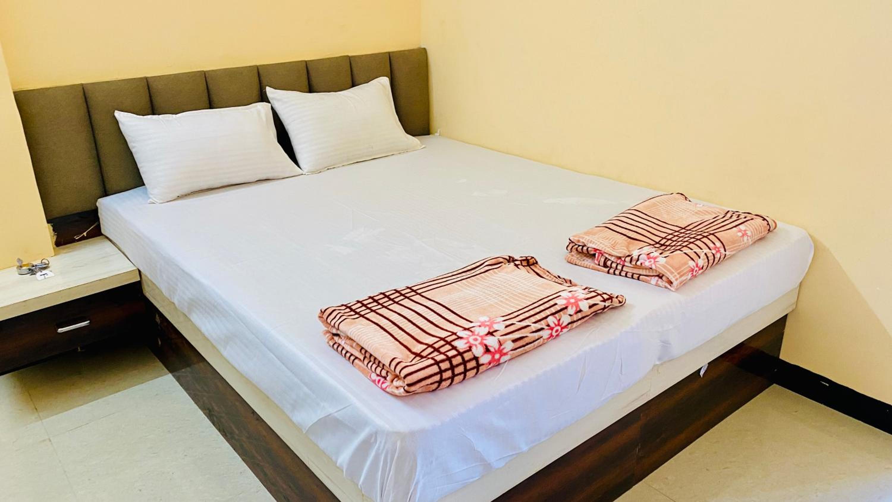 Quadruple Room - Photo 7