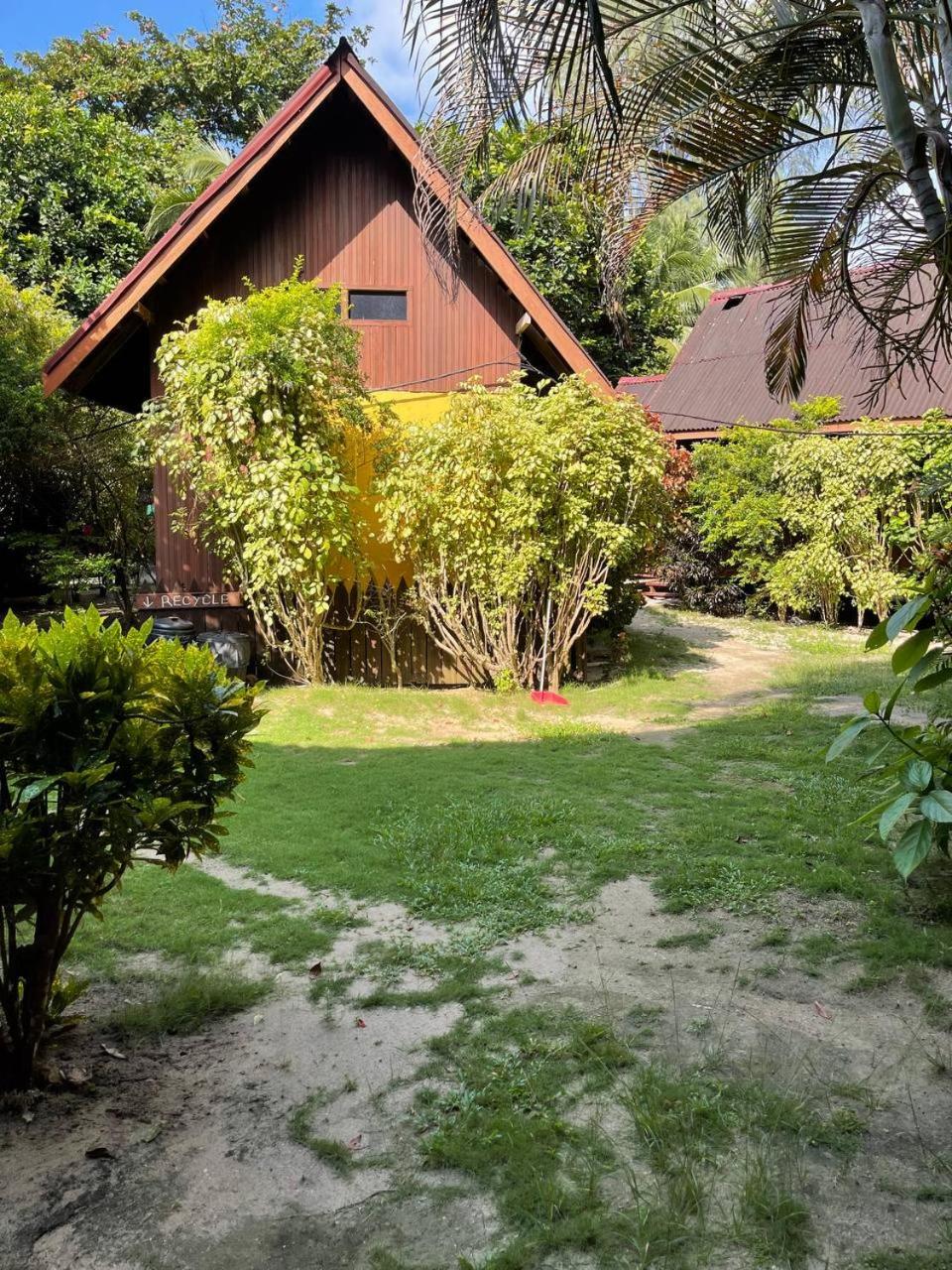 Family Room with Garden View photo 3