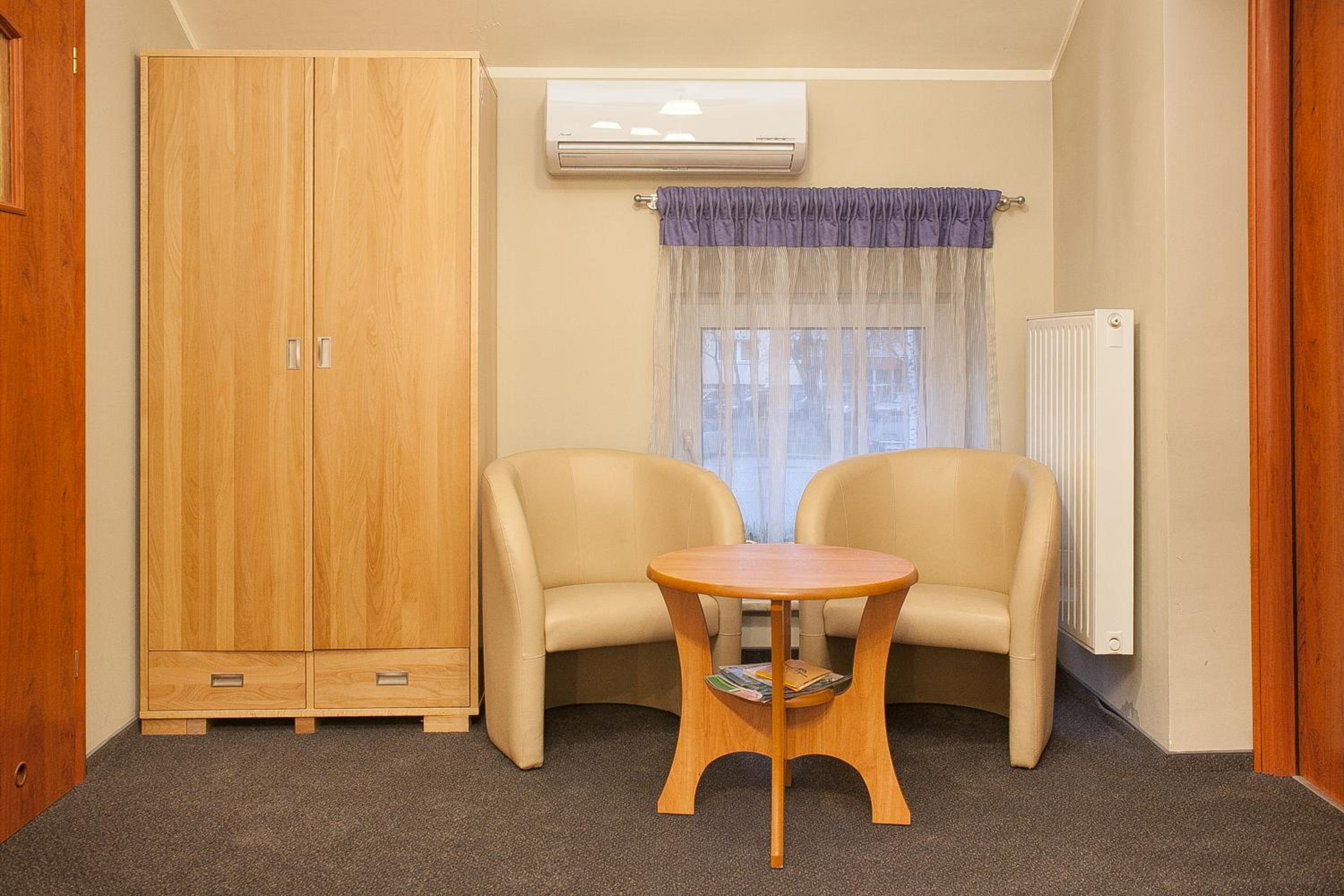 Deluxe Double Room - Photo 8