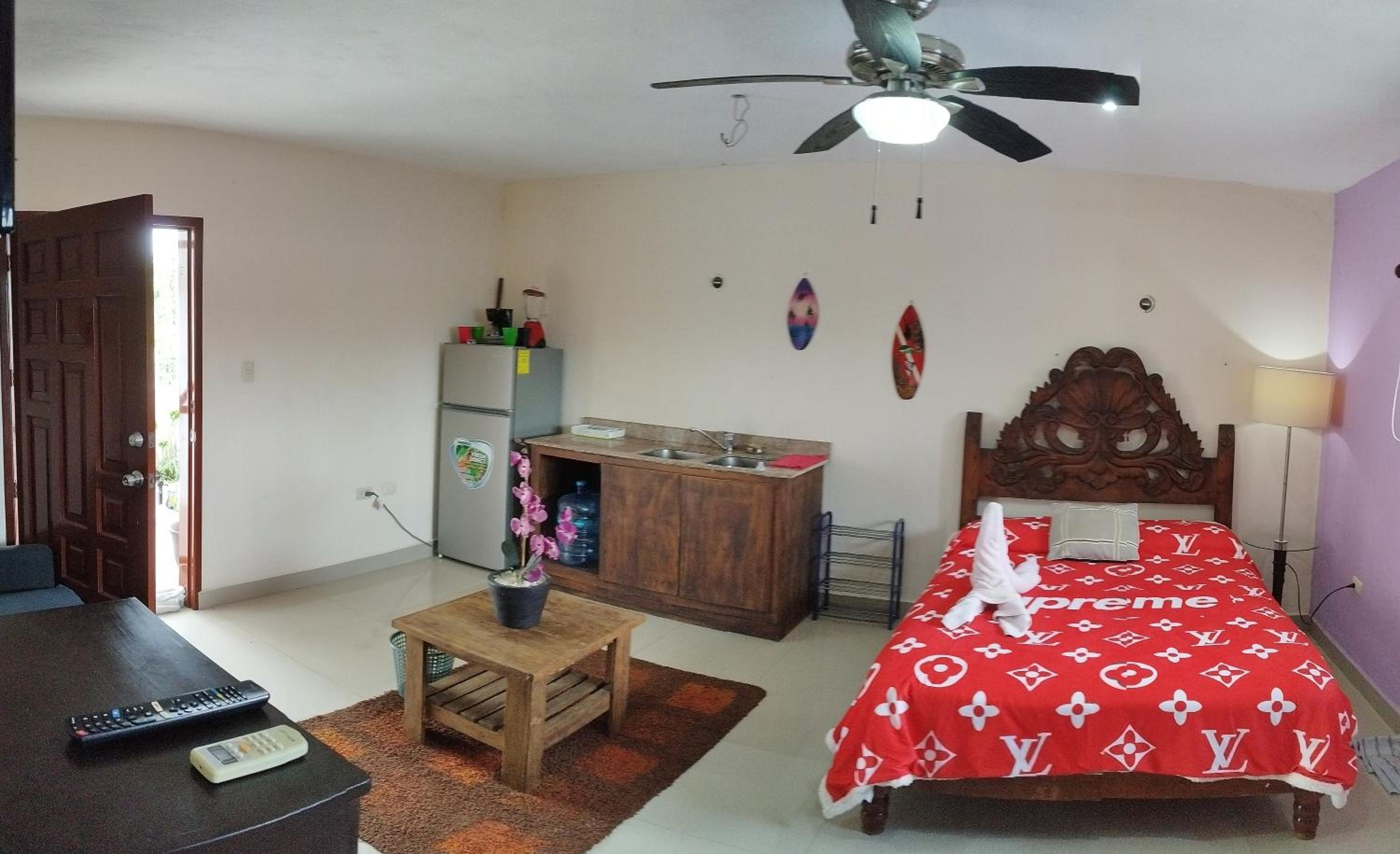 Family Studio - Photo 10