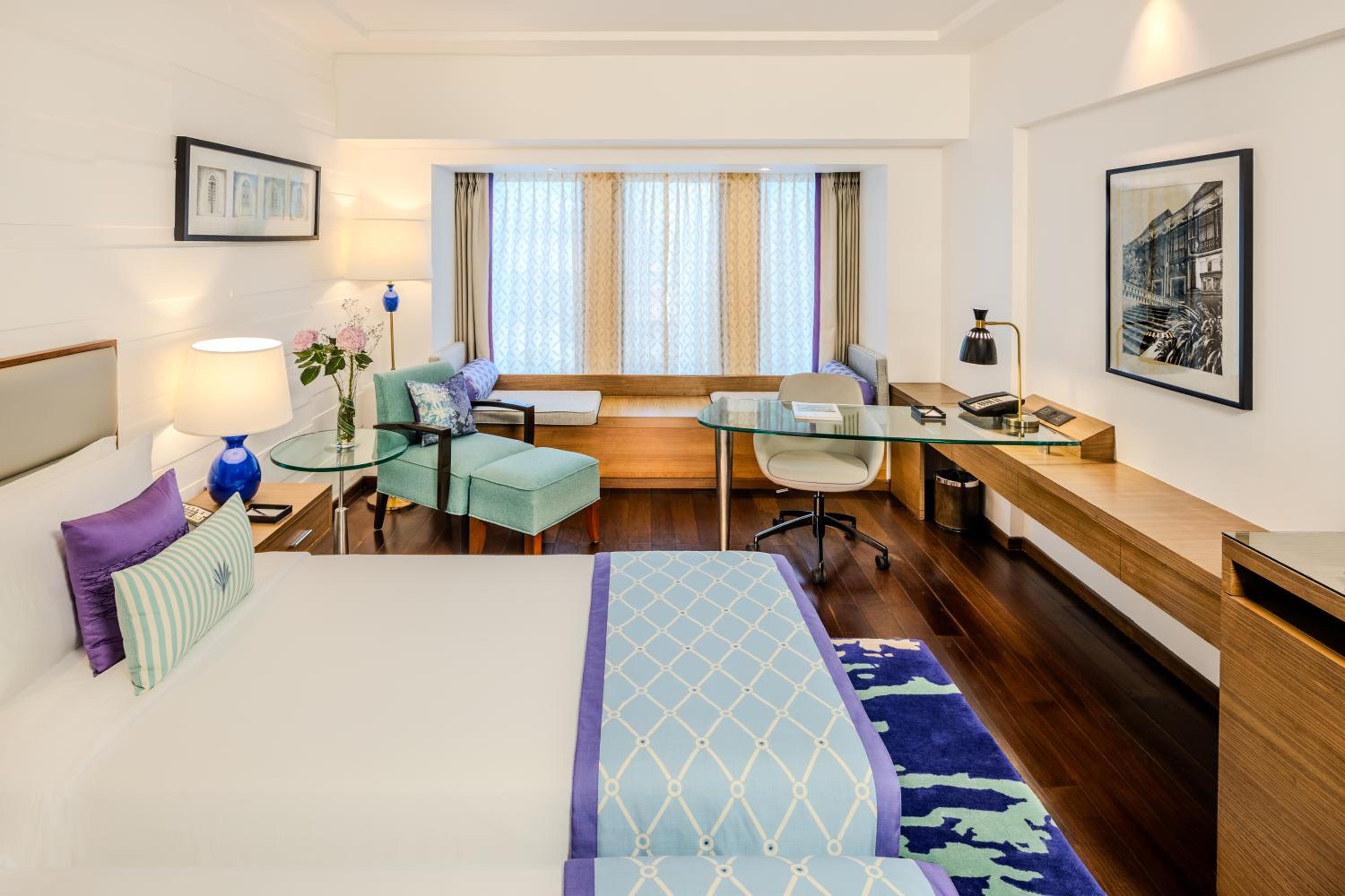 Premium Room City View Twin Bed - Photo 6