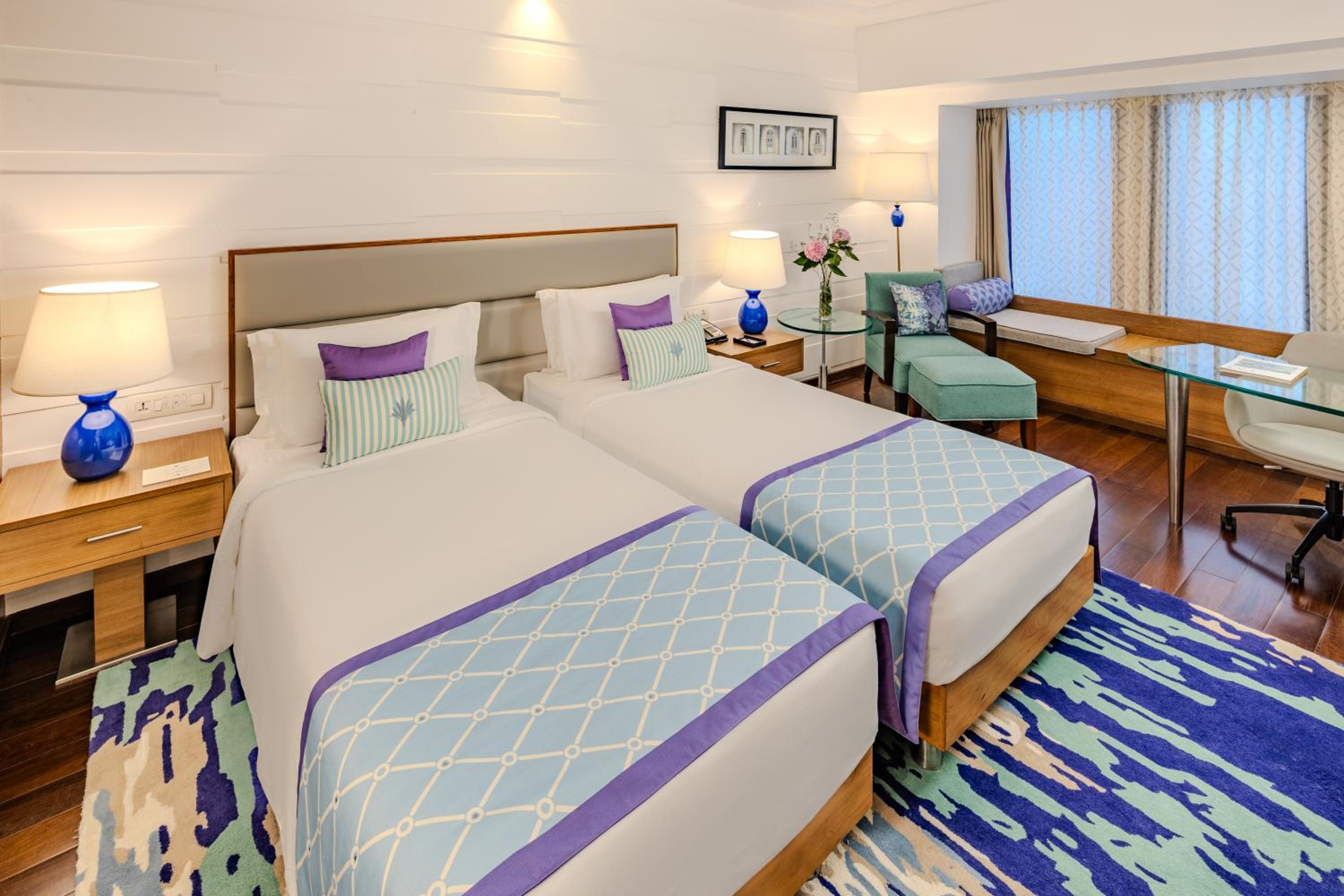 Premium Room City View Twin Bed - Photo 7