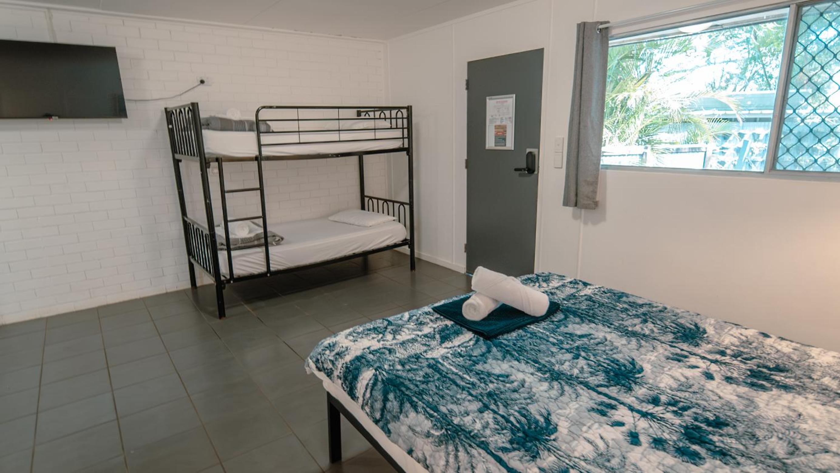 Deluxe Quadruple Room - Photo 7