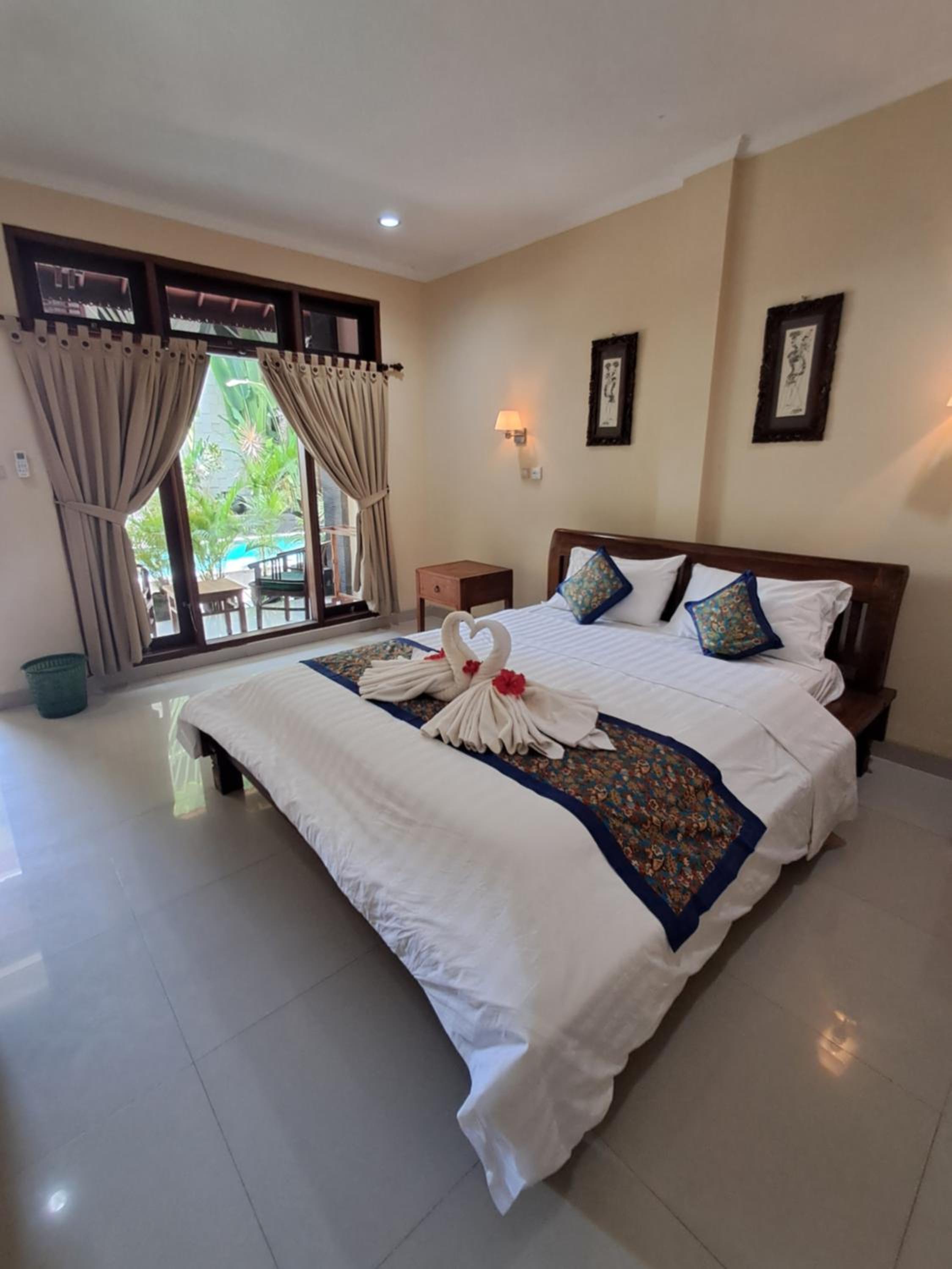 Deluxe Double or Twin Room with Pool View photo 1
