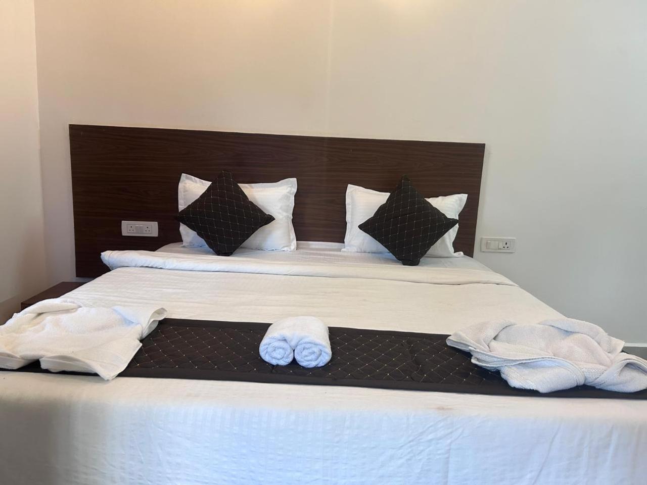 Double Room With Balcony photo 3