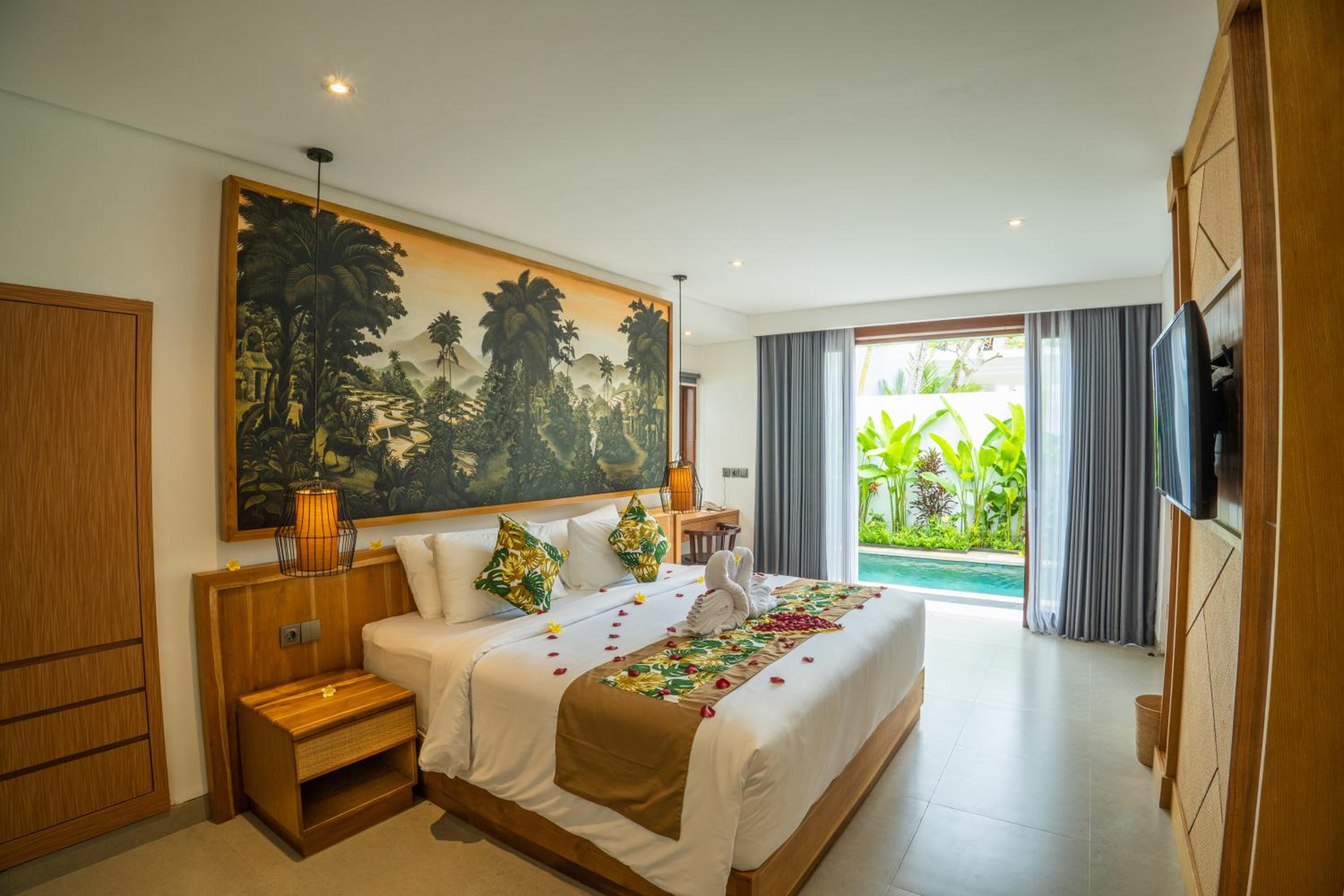 Two-Bedroom Villa - Photo 11