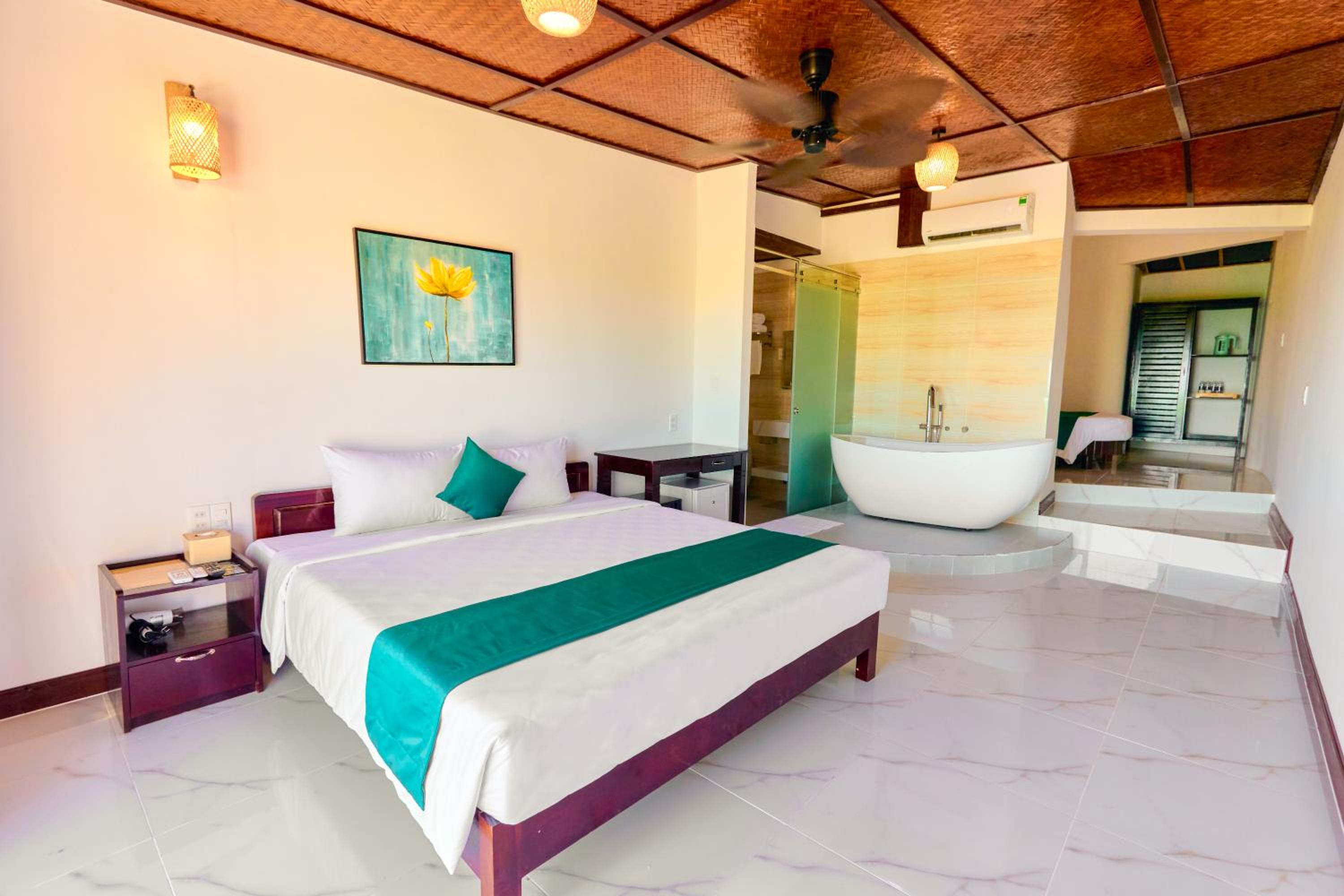 Deluxe Twin Room - Photo 1