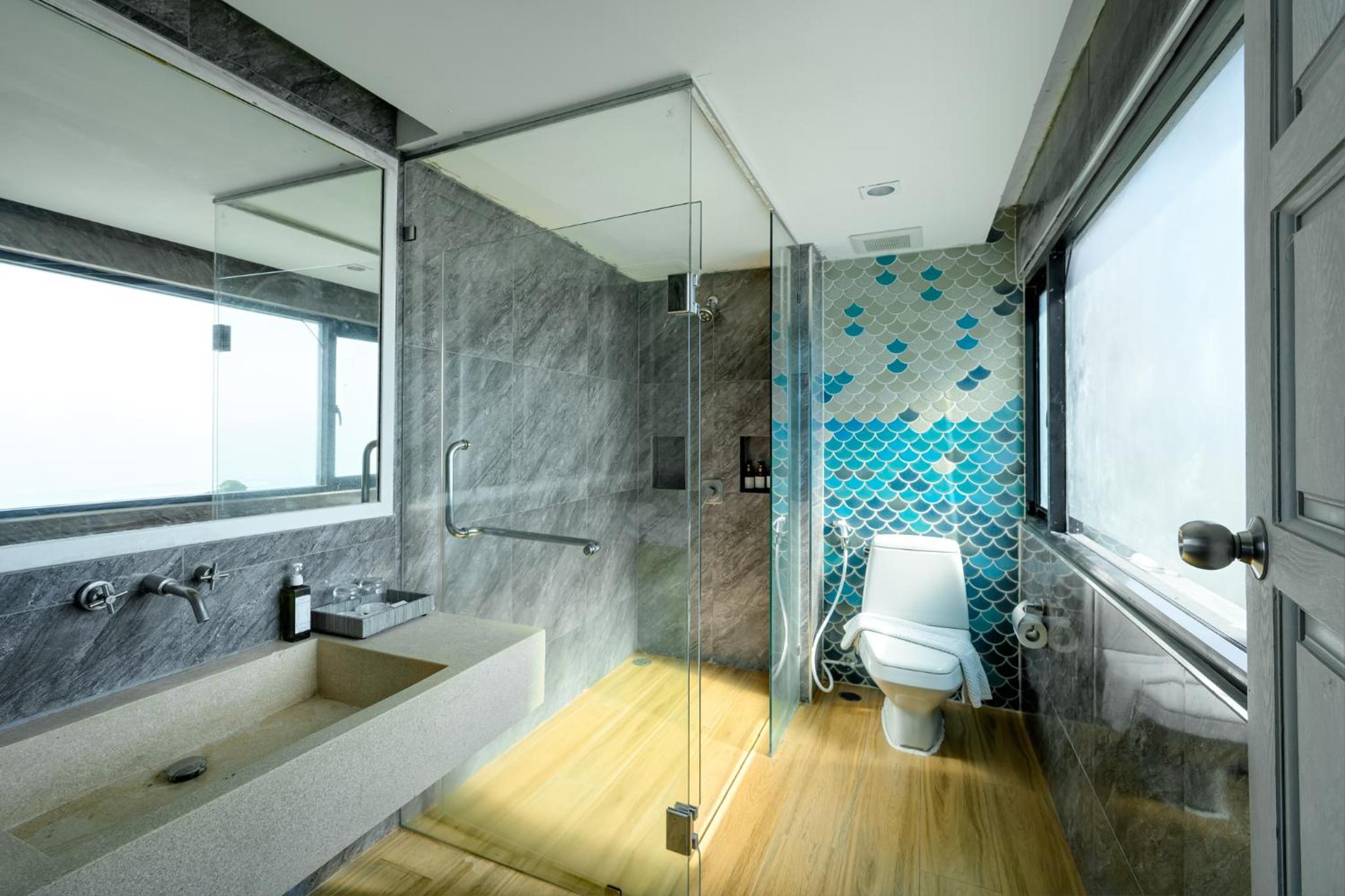 Grand Deluxe 2 Bedroom Family Suite - Photo 3